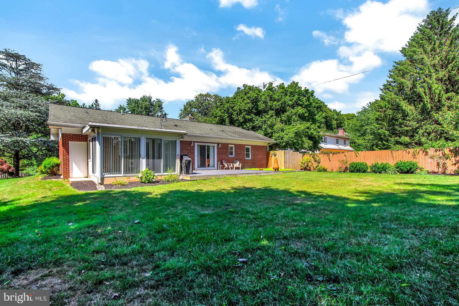 SCHOOL LANE HILLS - Residential