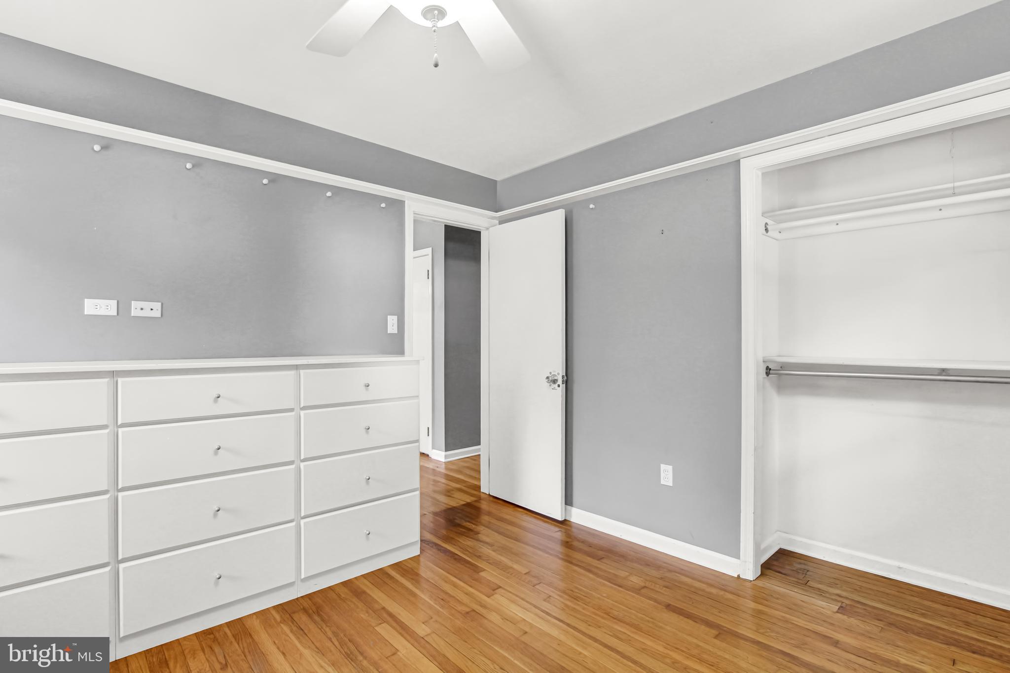 SCHOOL LANE HILLS - Residential