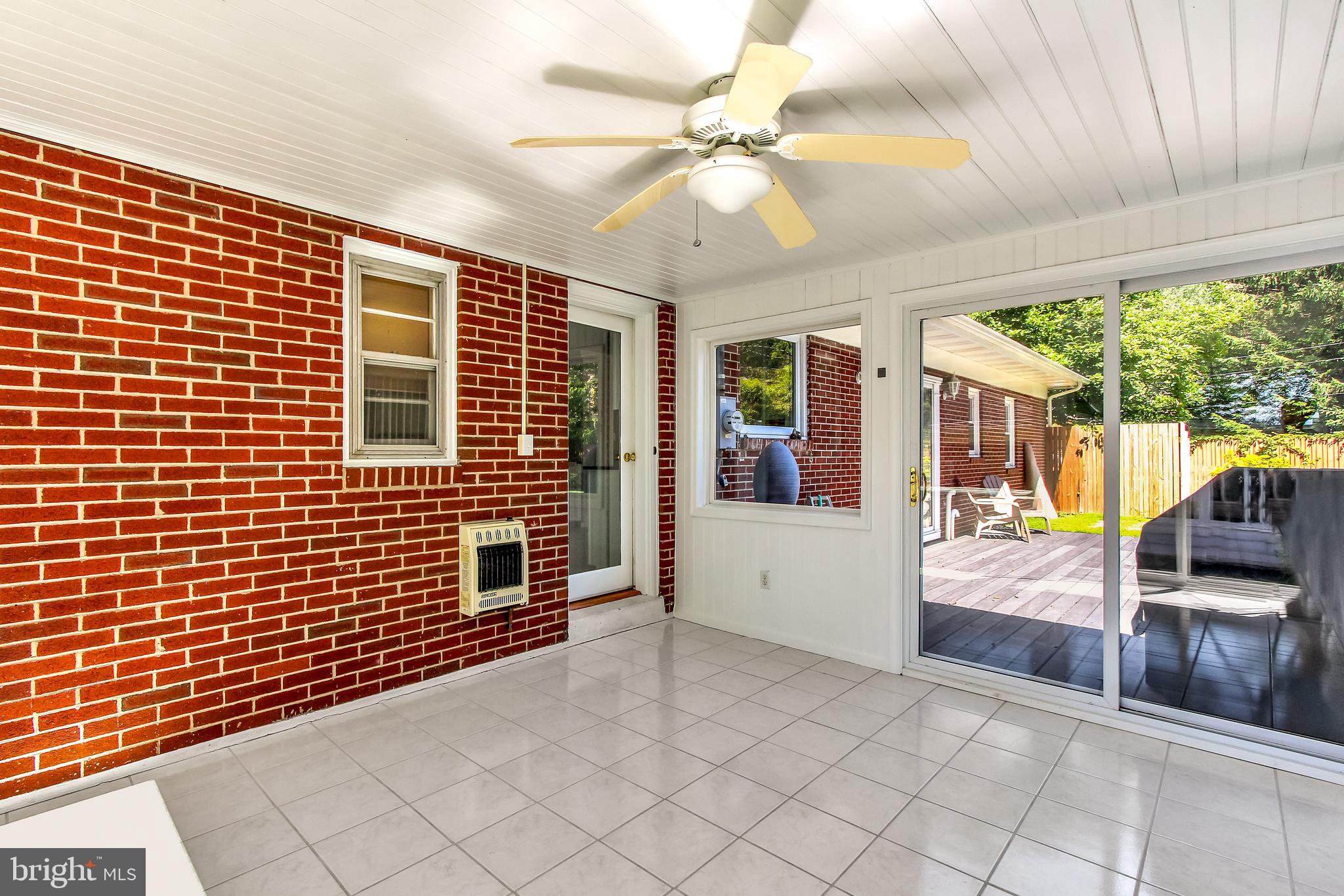 SCHOOL LANE HILLS - Residential