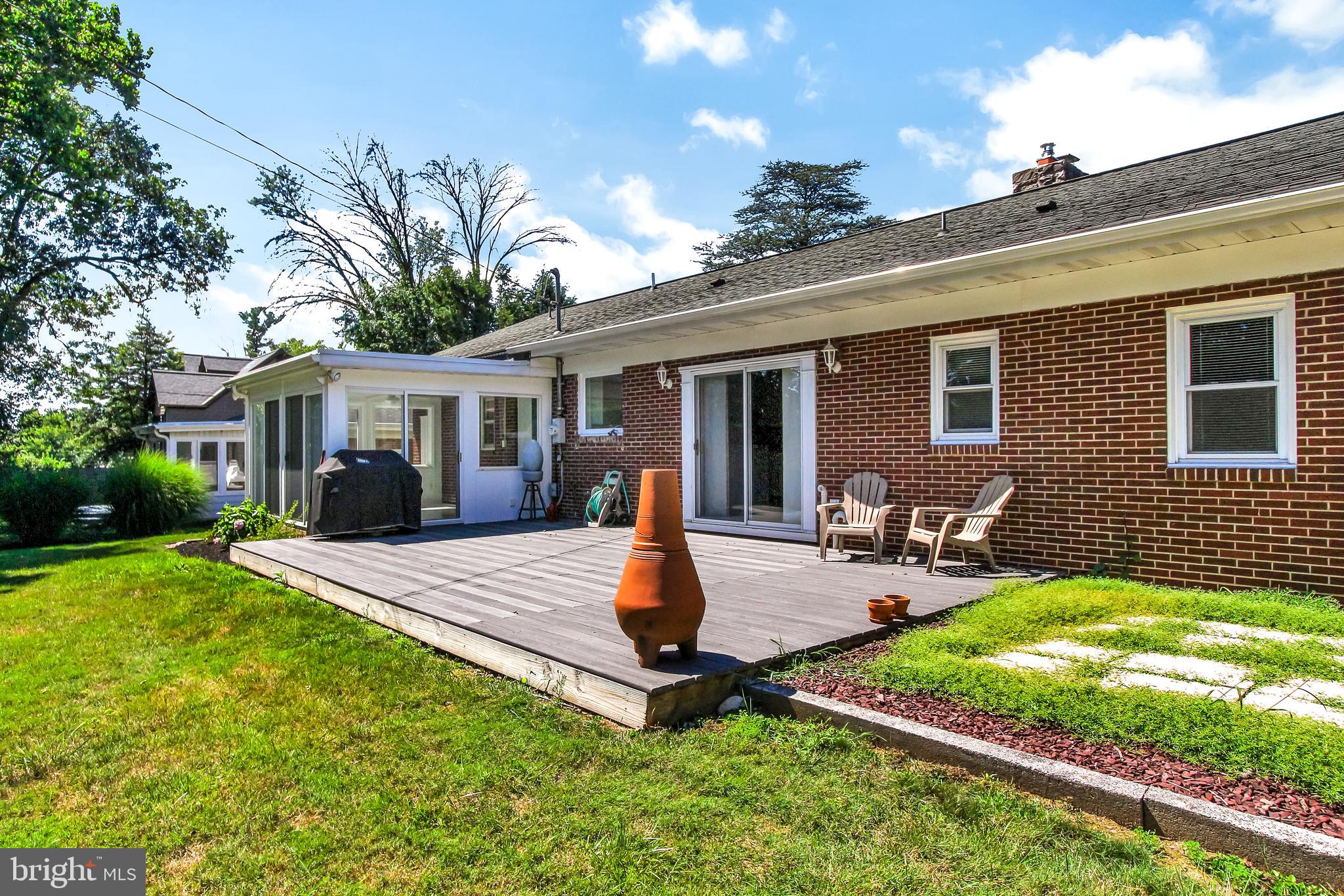 SCHOOL LANE HILLS - Residential