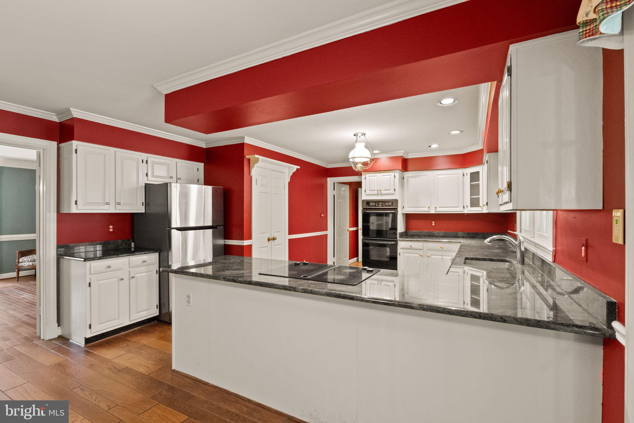 LYNN FOREST - Residential
