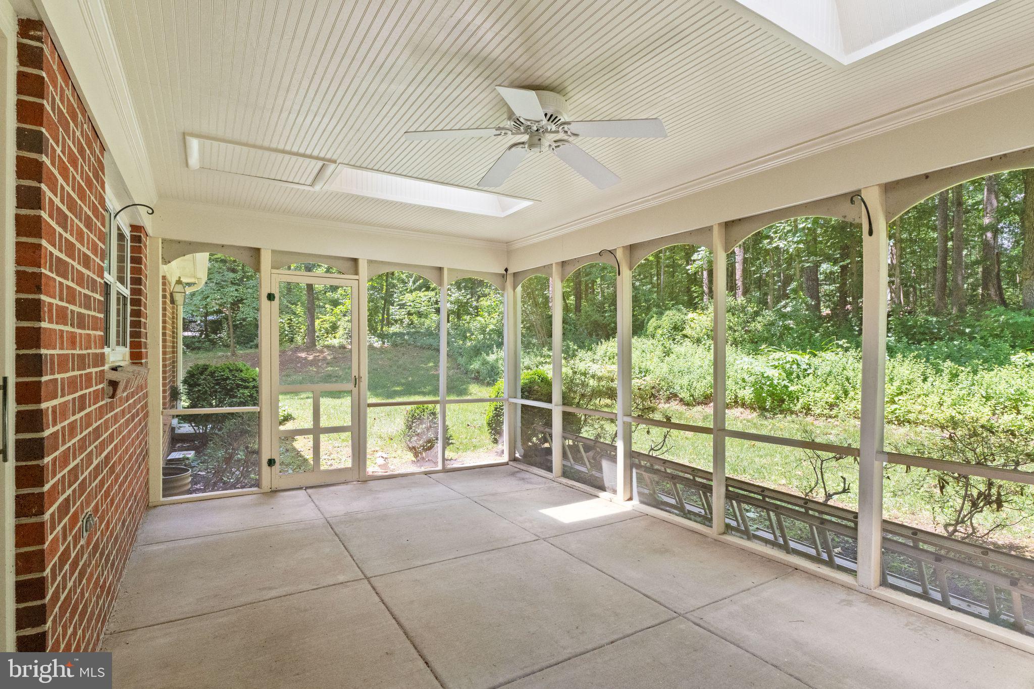 LYNN FOREST - Residential