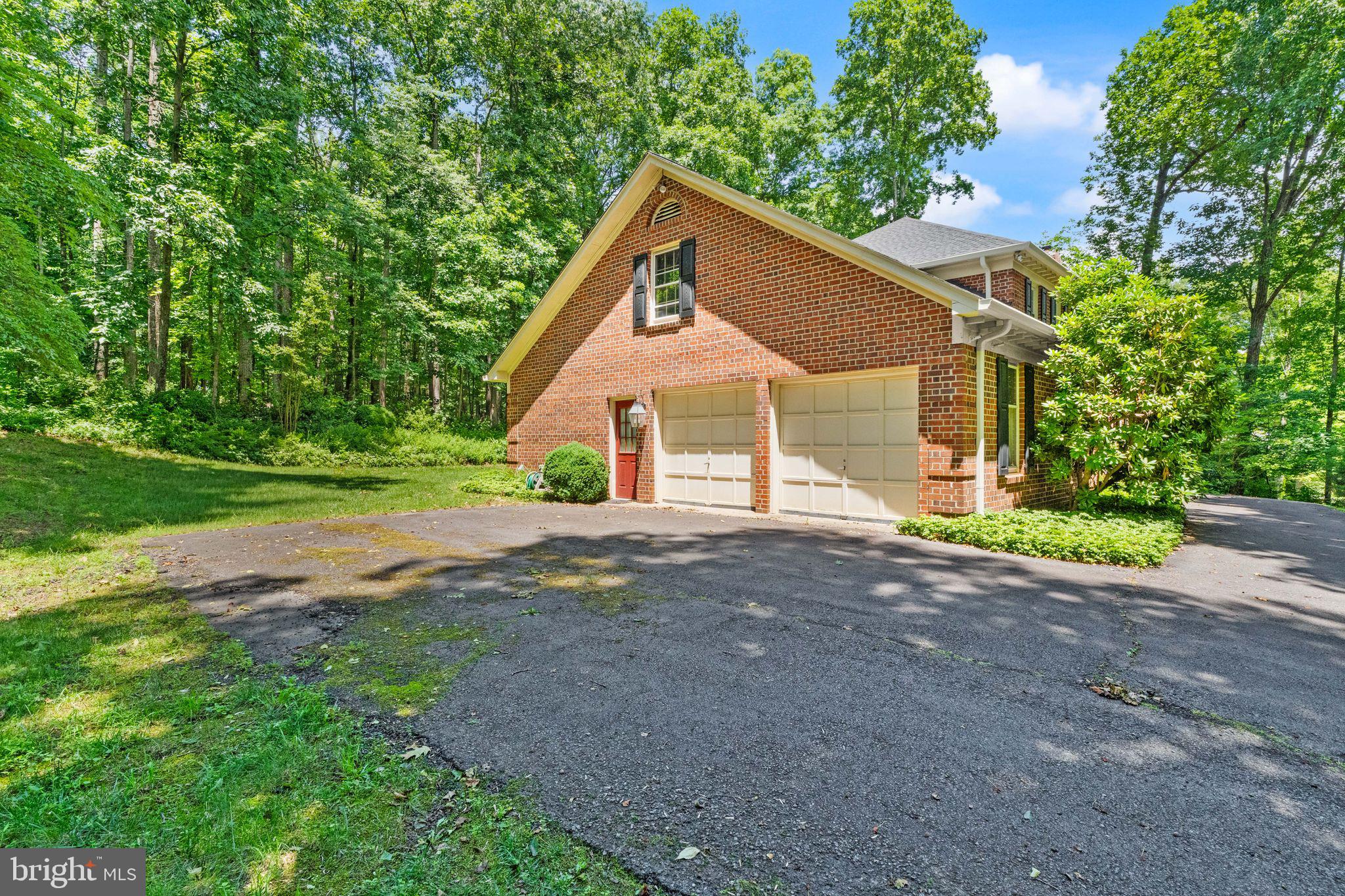 LYNN FOREST - Residential