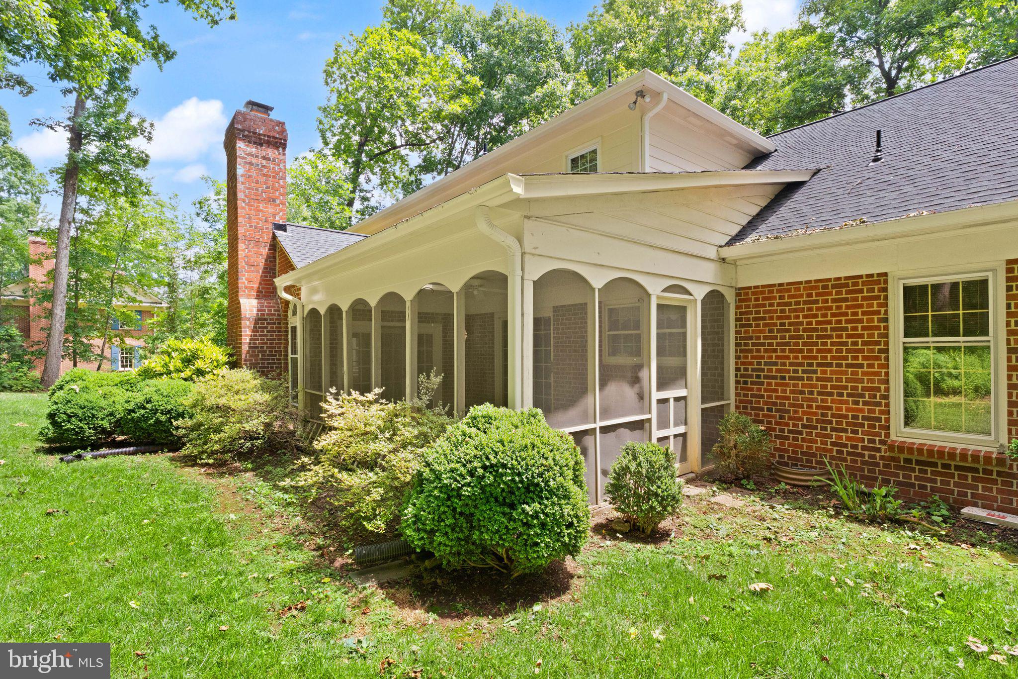 LYNN FOREST - Residential