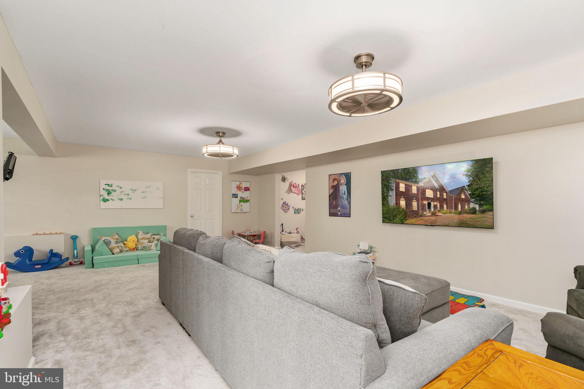 NORTH CLEARVIEW HEIGHTS - Residential