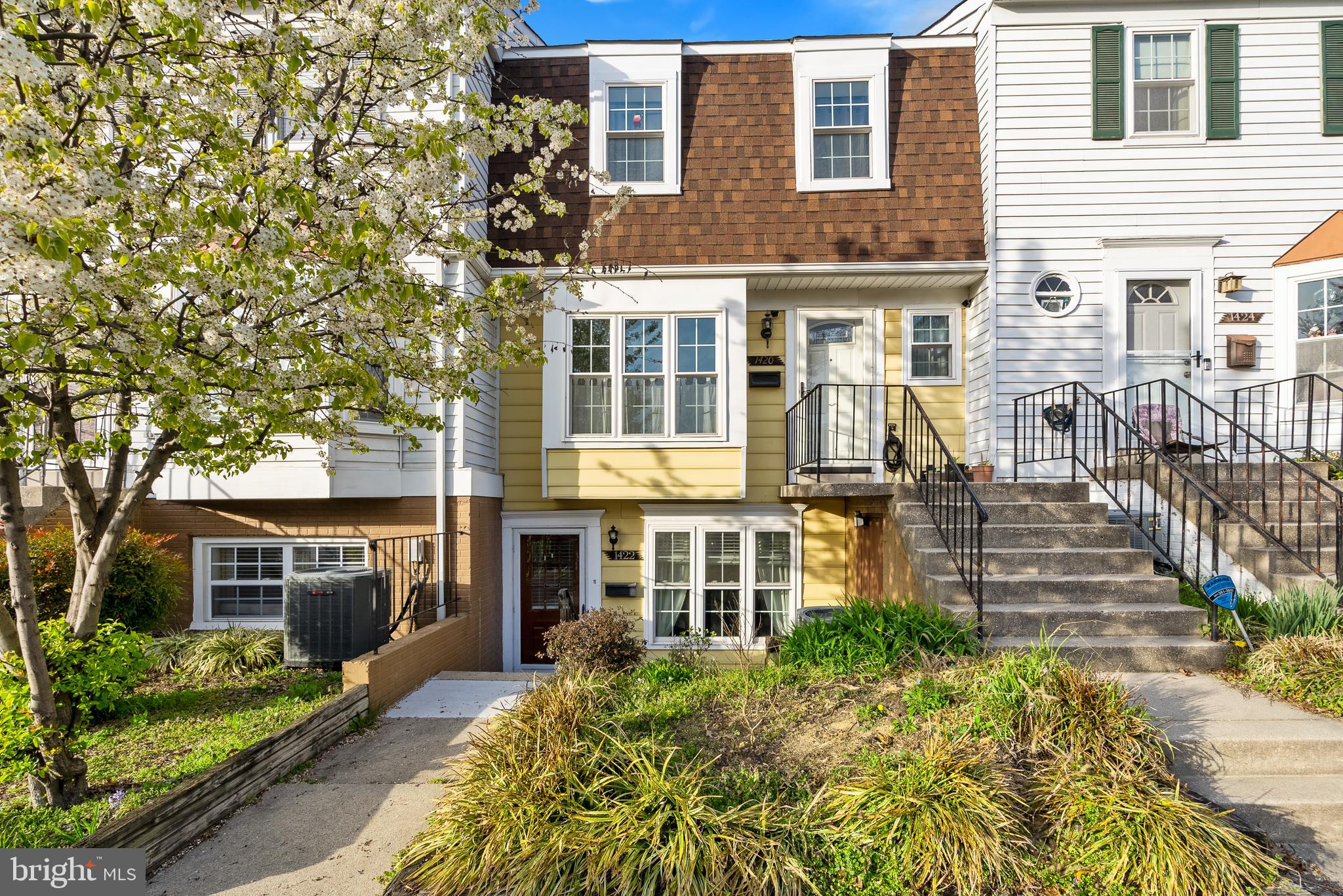 CROFTON MEWS - Residential Lease