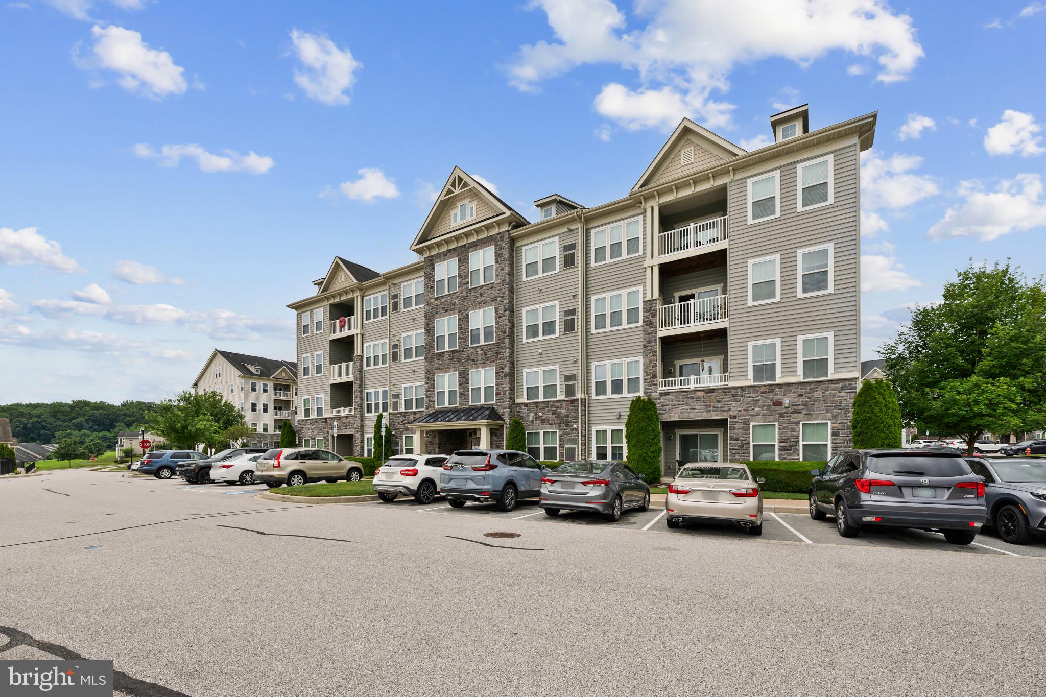 WAVERLY MEWS - Residential