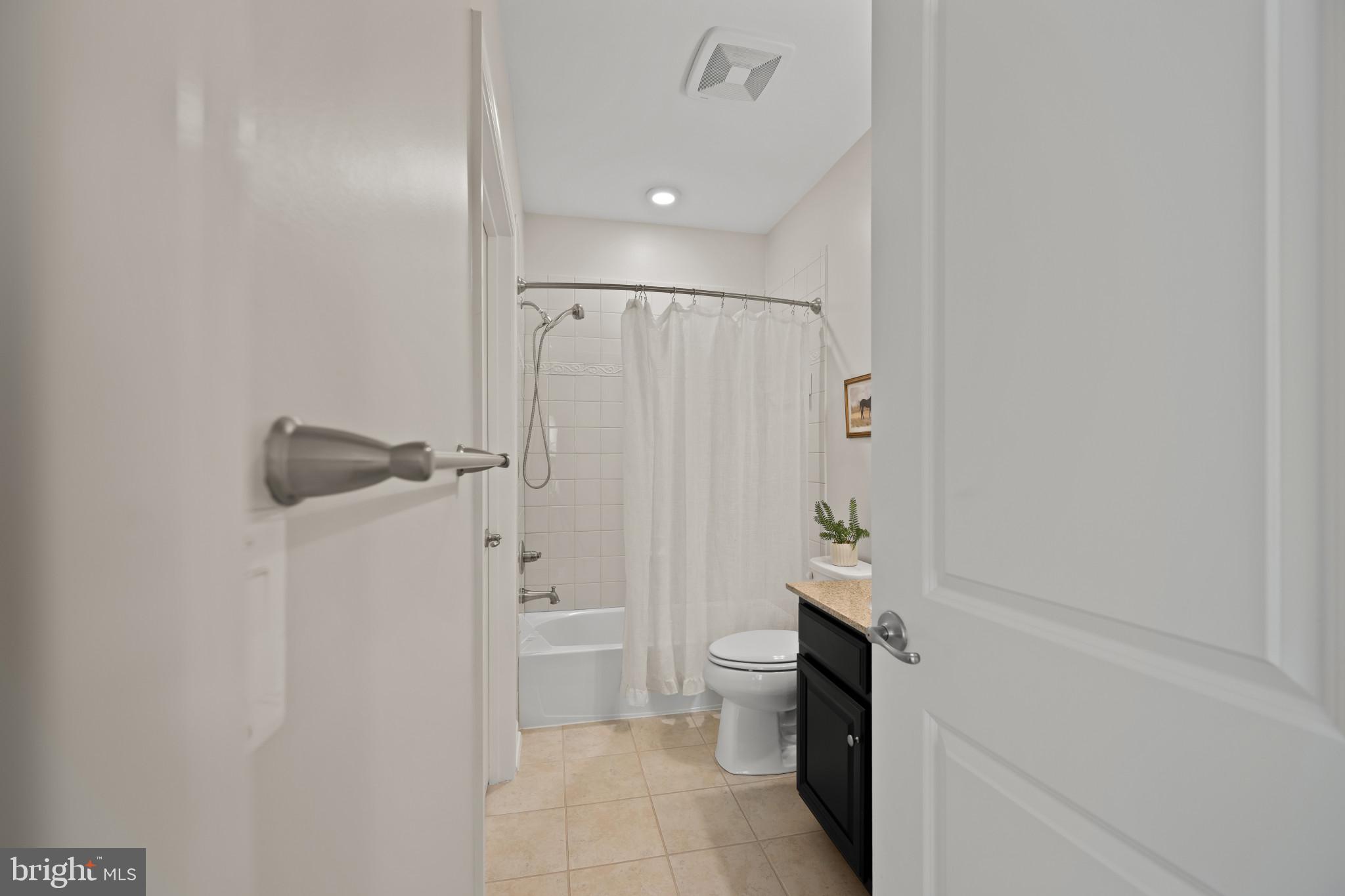 WAVERLY MEWS - Residential