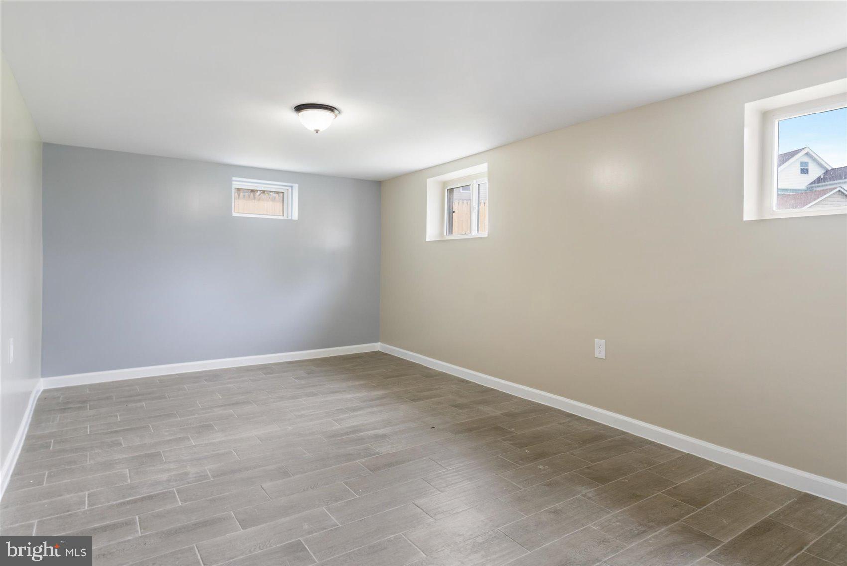 INVERNESS - Residential Lease