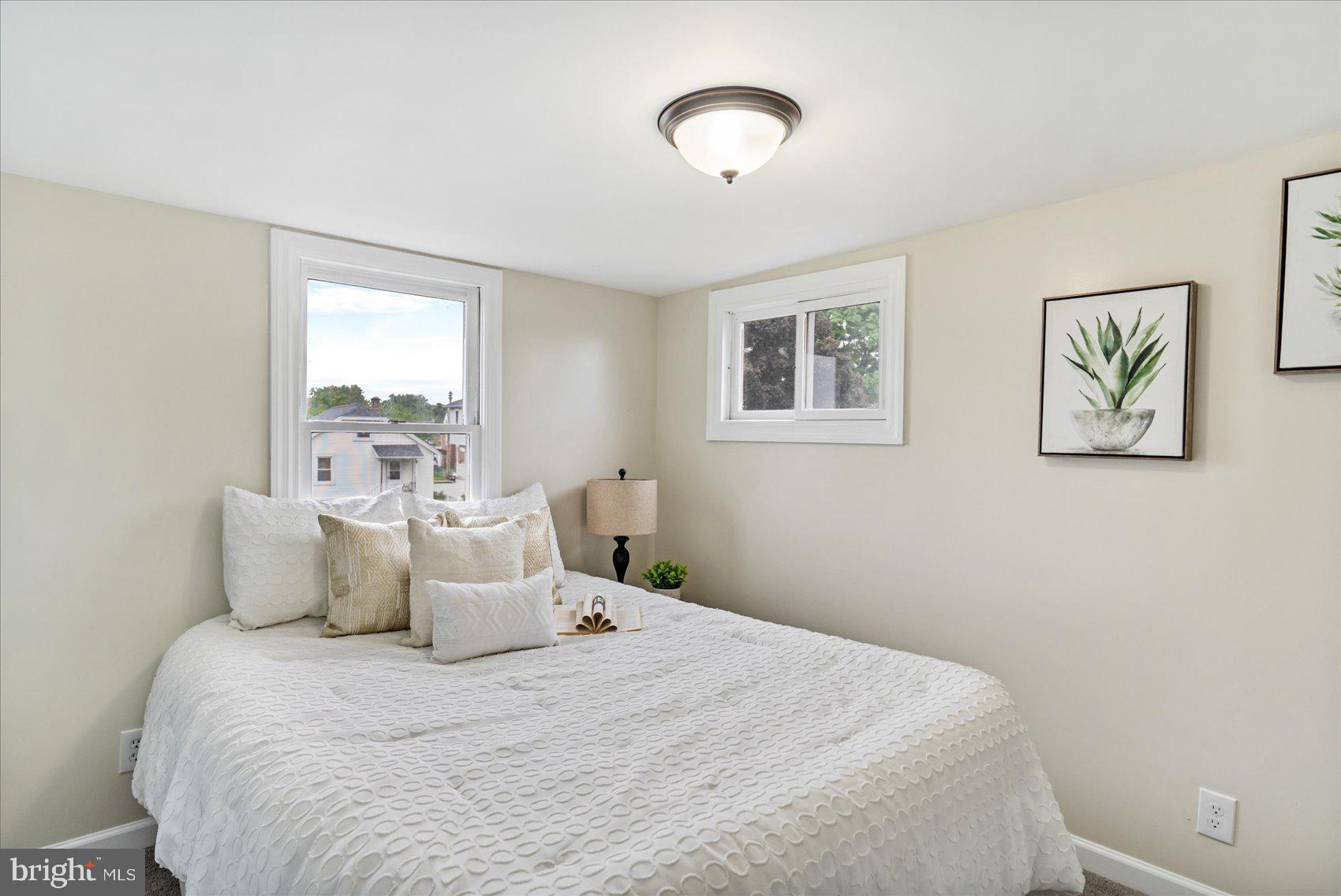 INVERNESS - Residential Lease