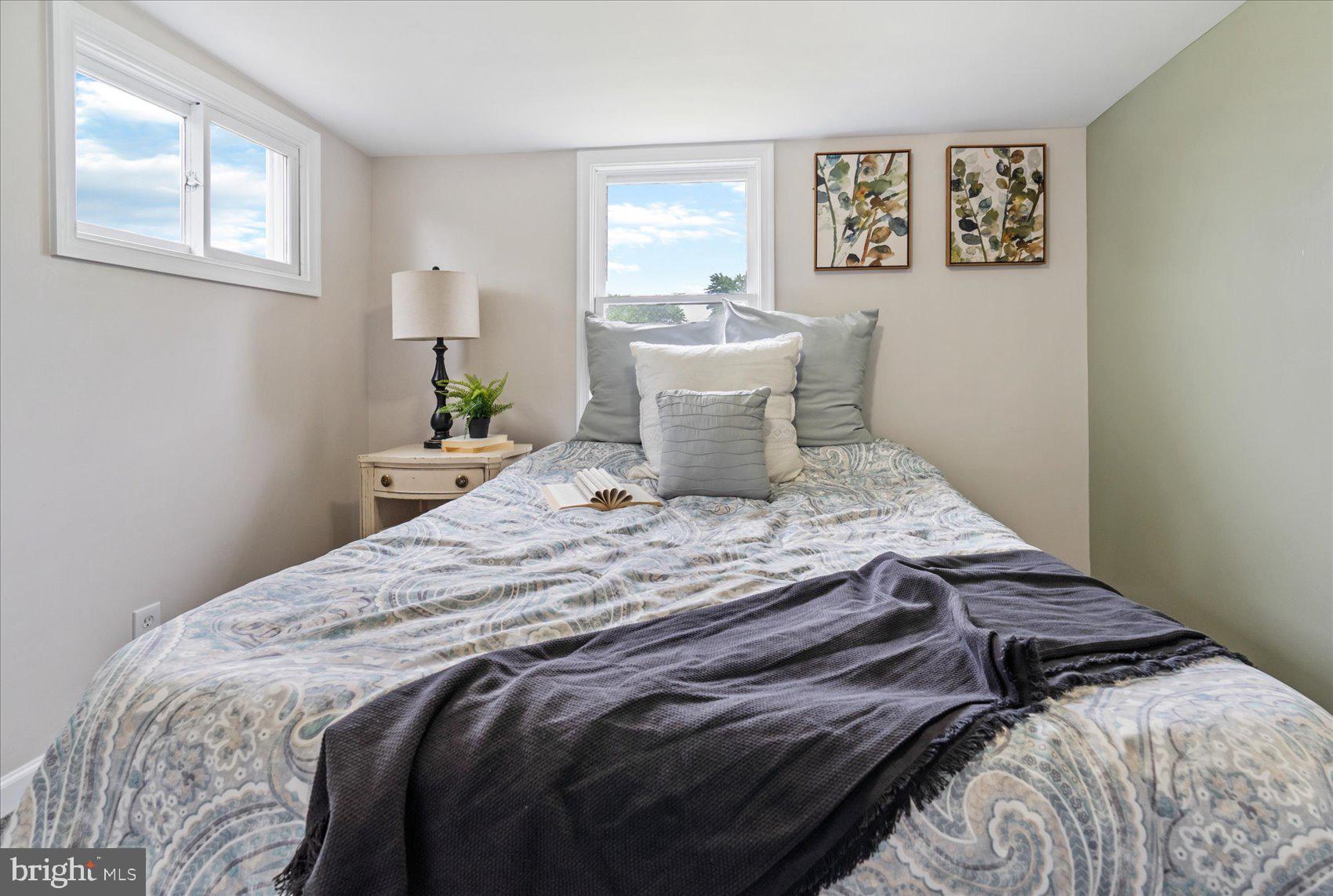 INVERNESS - Residential Lease