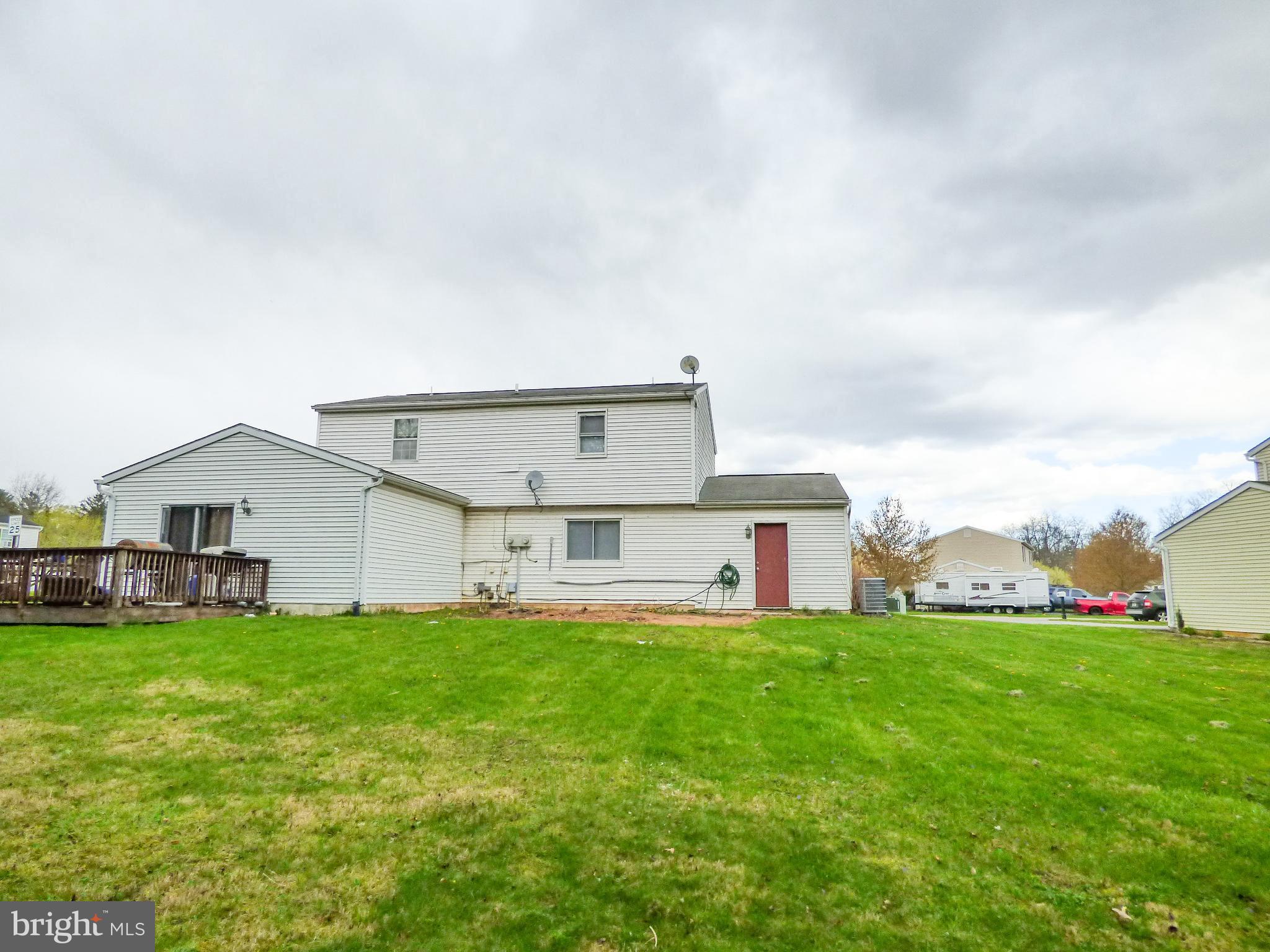 PINEVIEW CONDOS - Residential