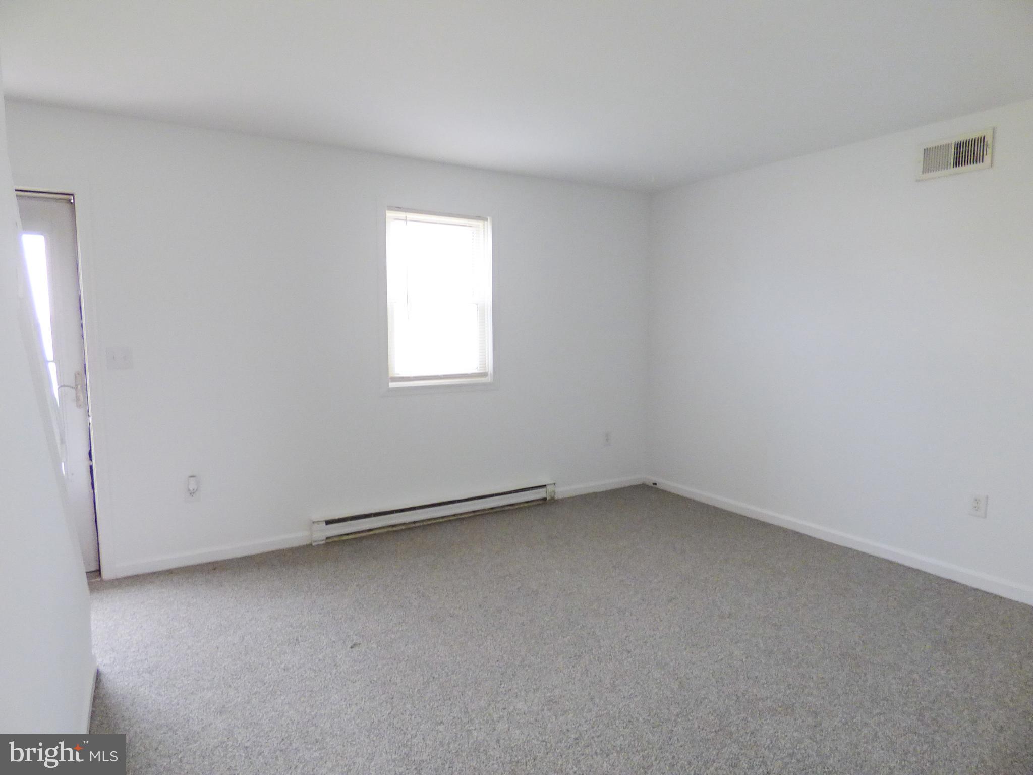 PINEVIEW CONDOS - Residential