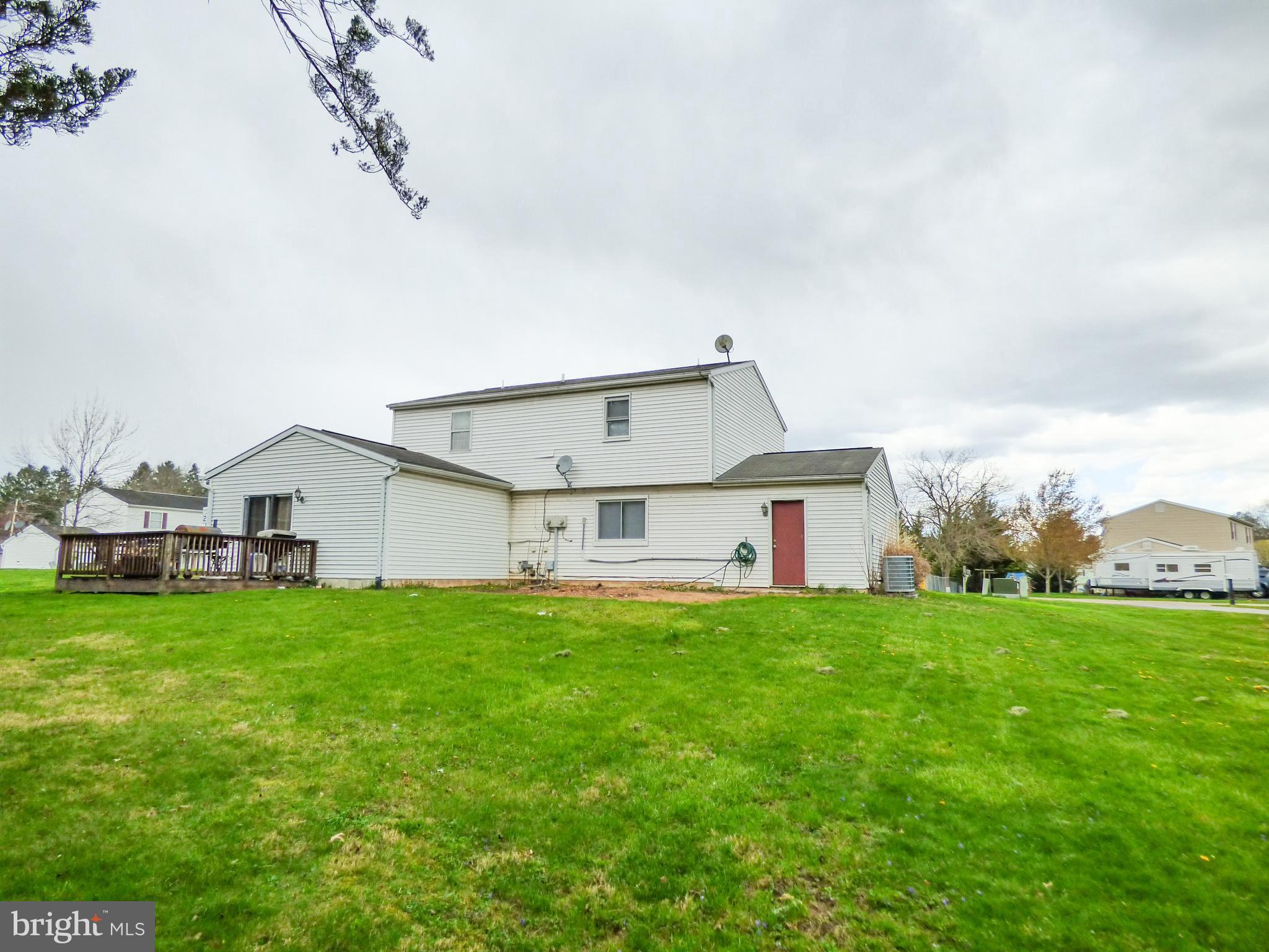 PINEVIEW CONDOS - Residential