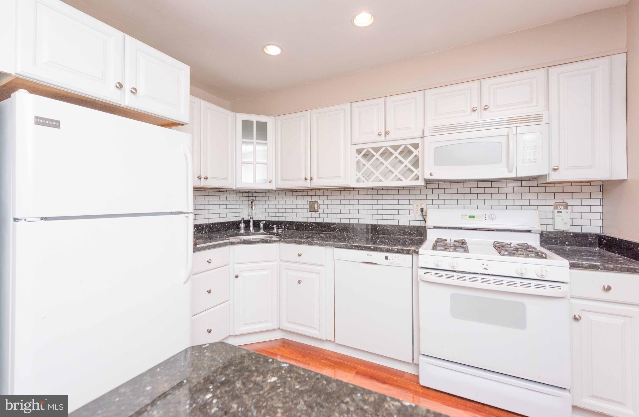 BELLE VIEW CONDOMINIUMS - Residential Lease