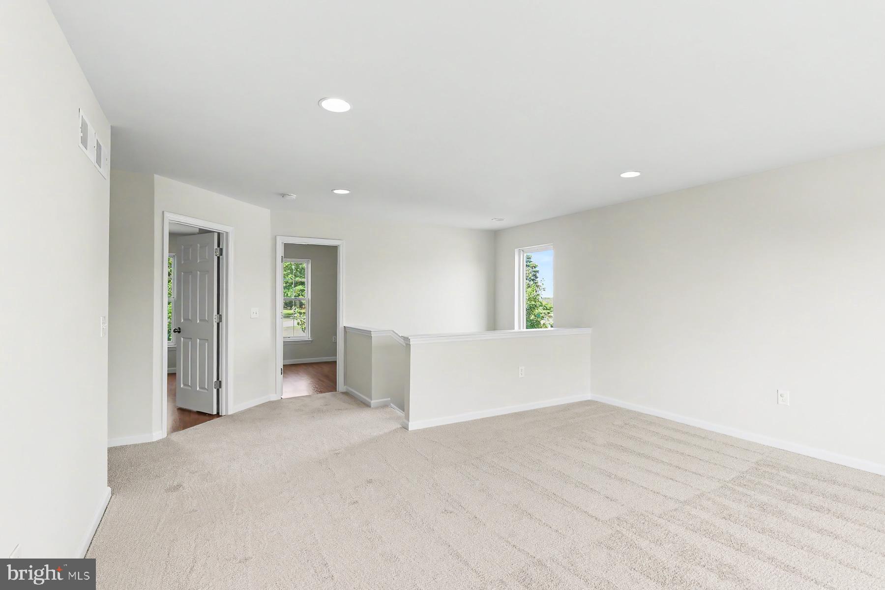 SOMERSET CROSSING - Residential