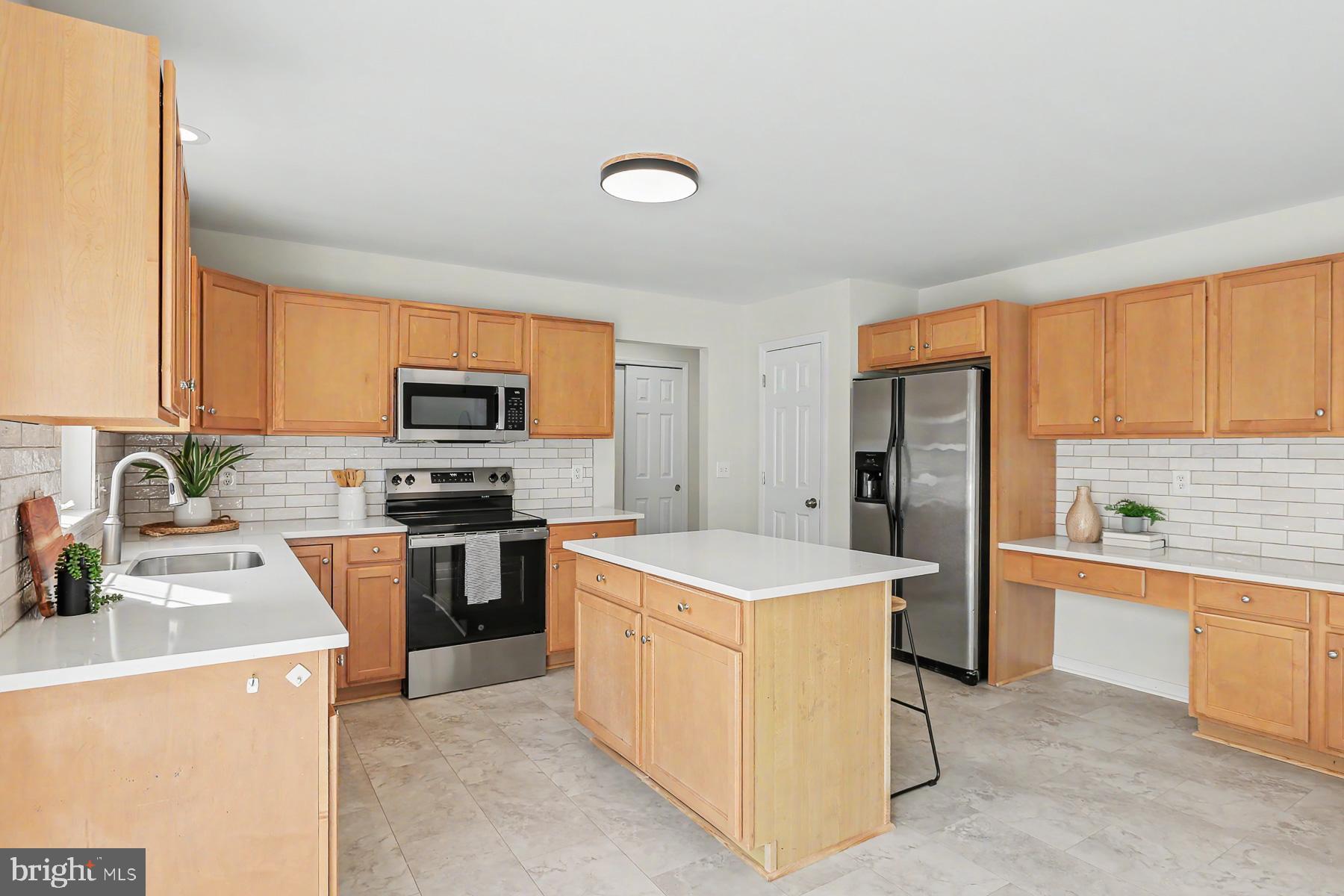 SOMERSET CROSSING - Residential