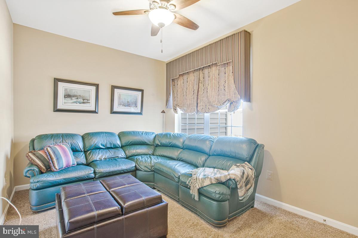 GATHERINGS AT LYNDWOOD - Residential
