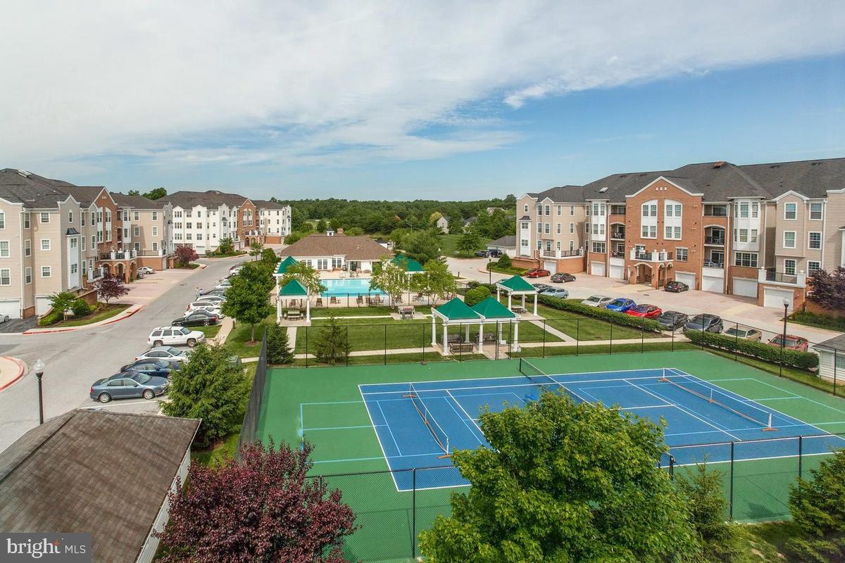 GATHERINGS AT LYNDWOOD - Residential