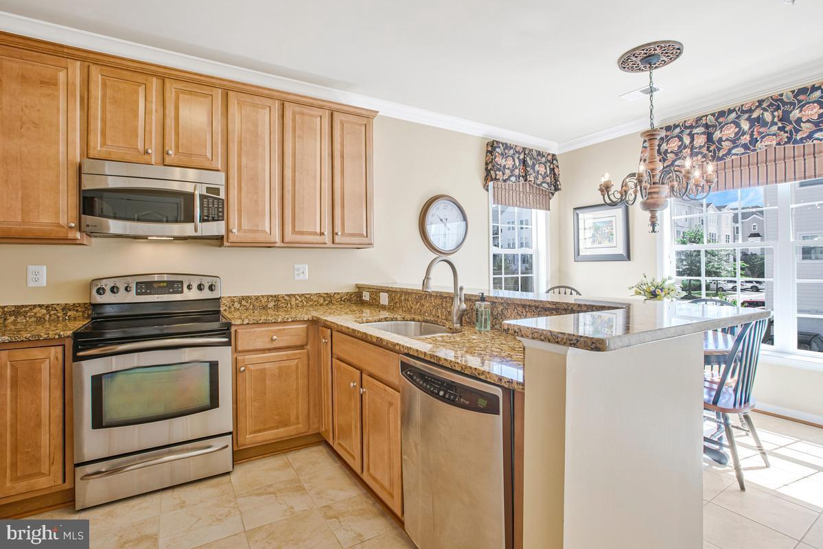 GATHERINGS AT LYNDWOOD - Residential