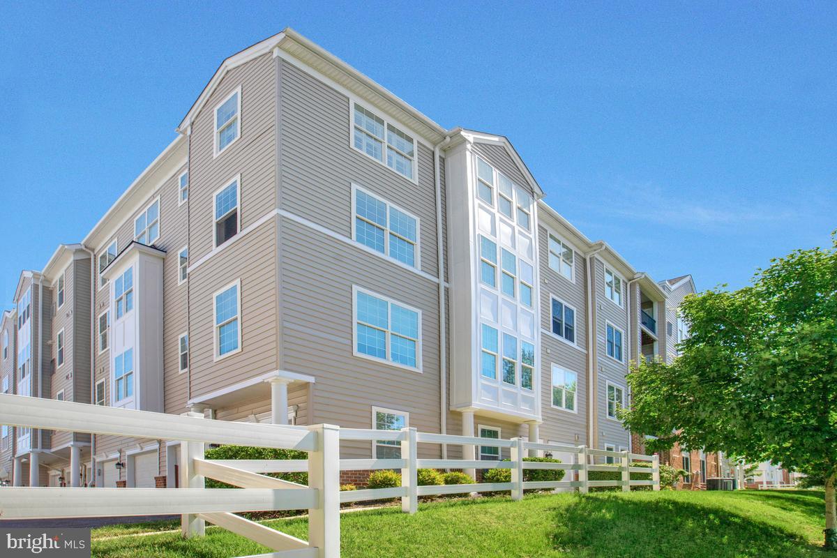 GATHERINGS AT LYNDWOOD - Residential