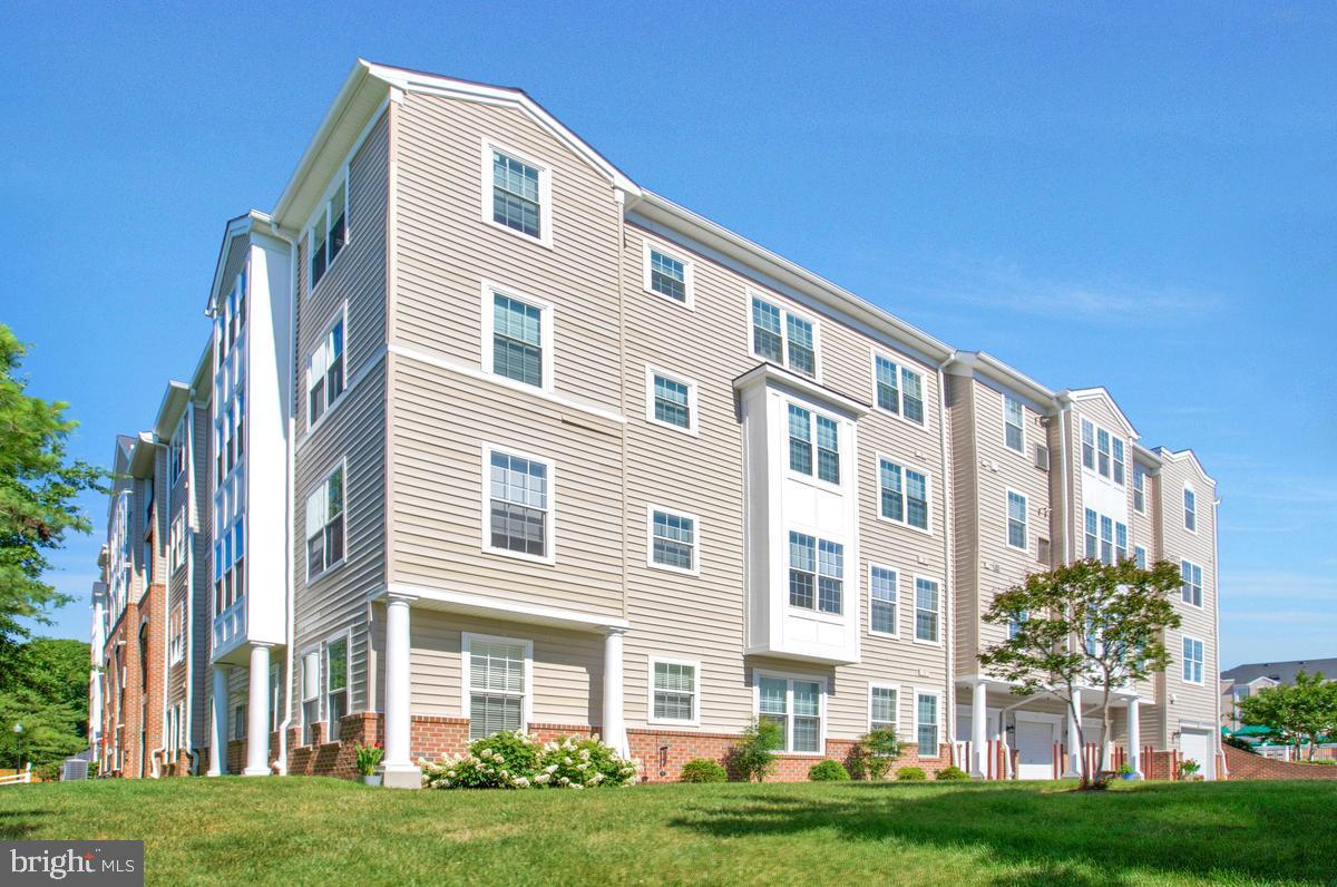 GATHERINGS AT LYNDWOOD - Residential