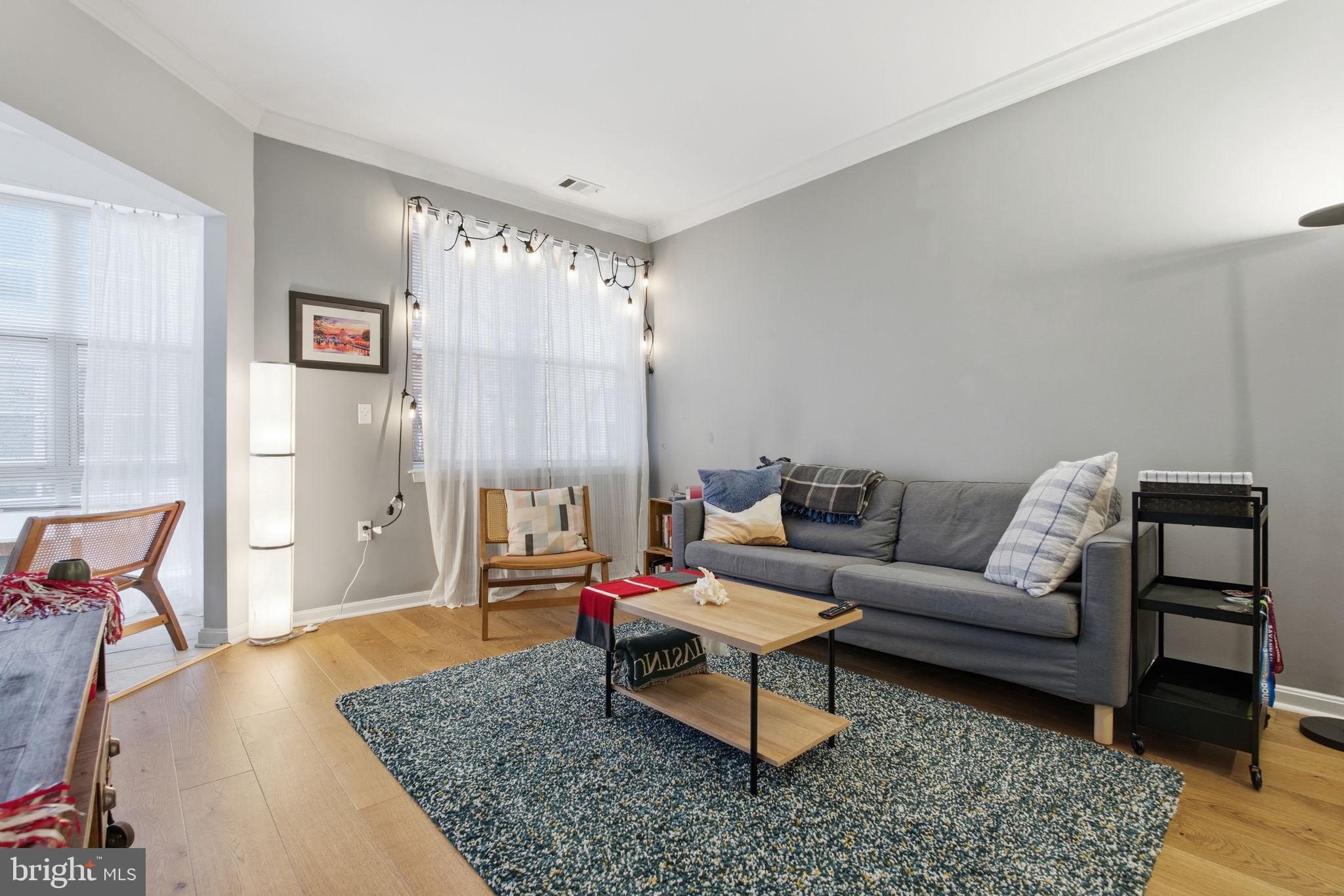 PIERSIDE AT HARBORVIEW - Residential