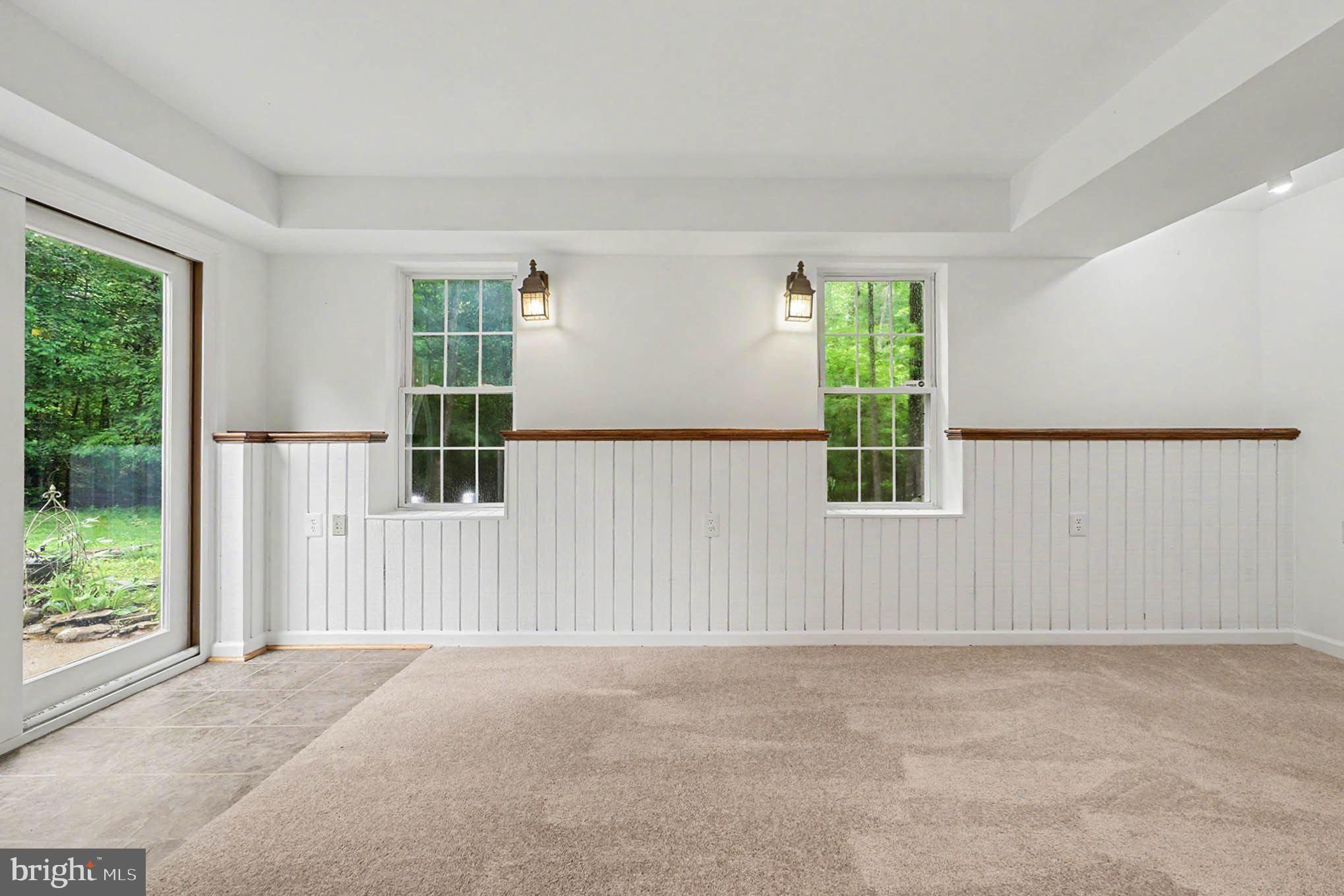 FOX CHASE - Residential