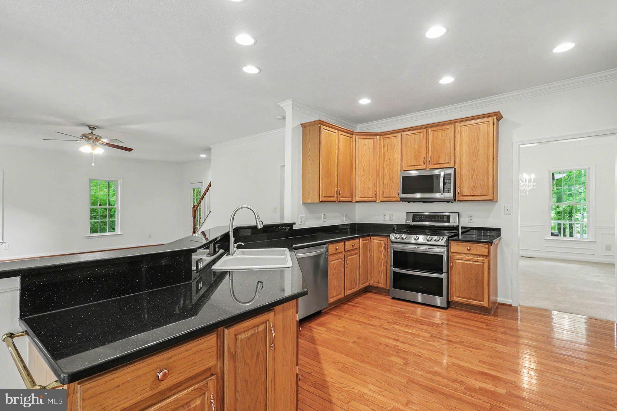 FOX CHASE - Residential