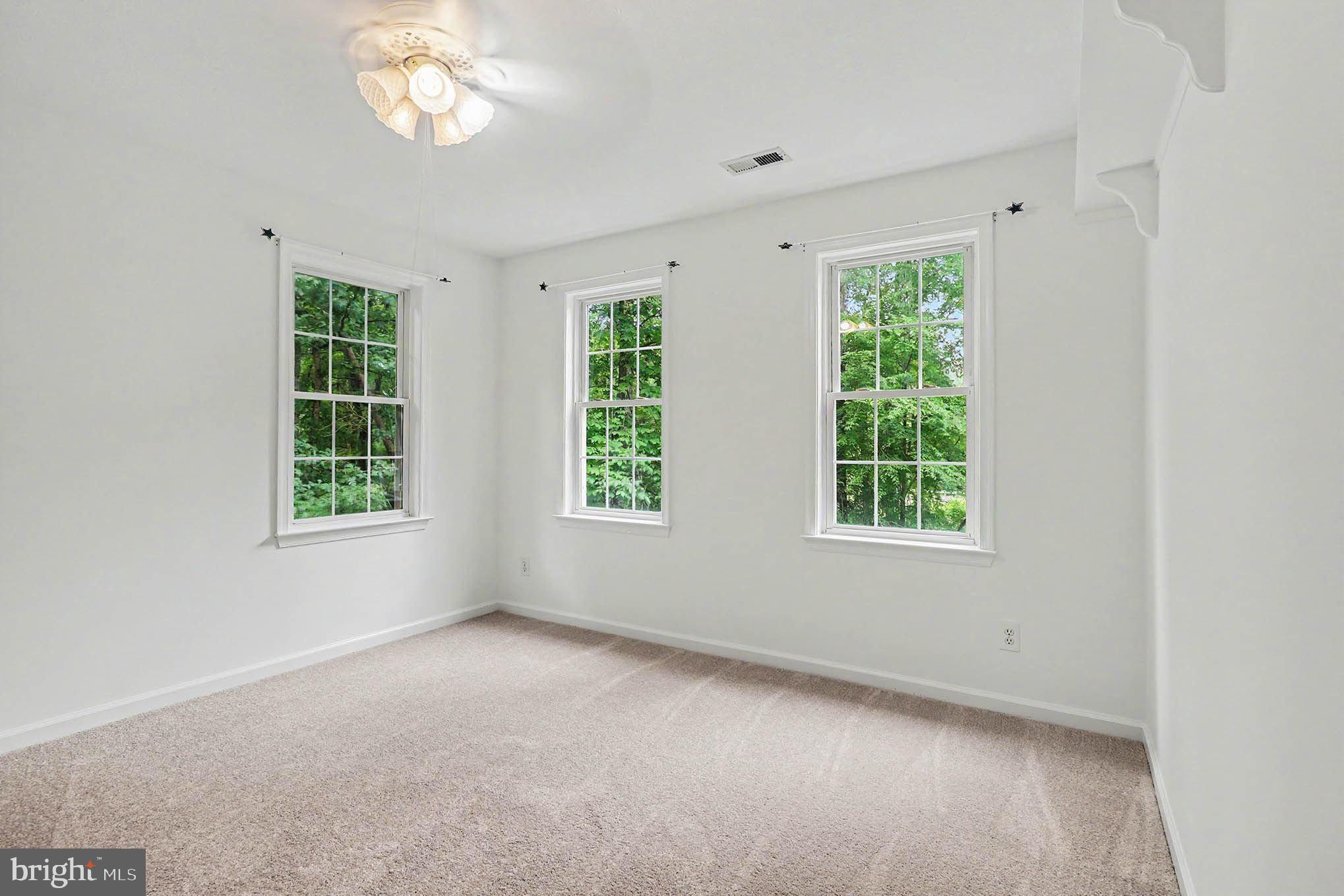 FOX CHASE - Residential