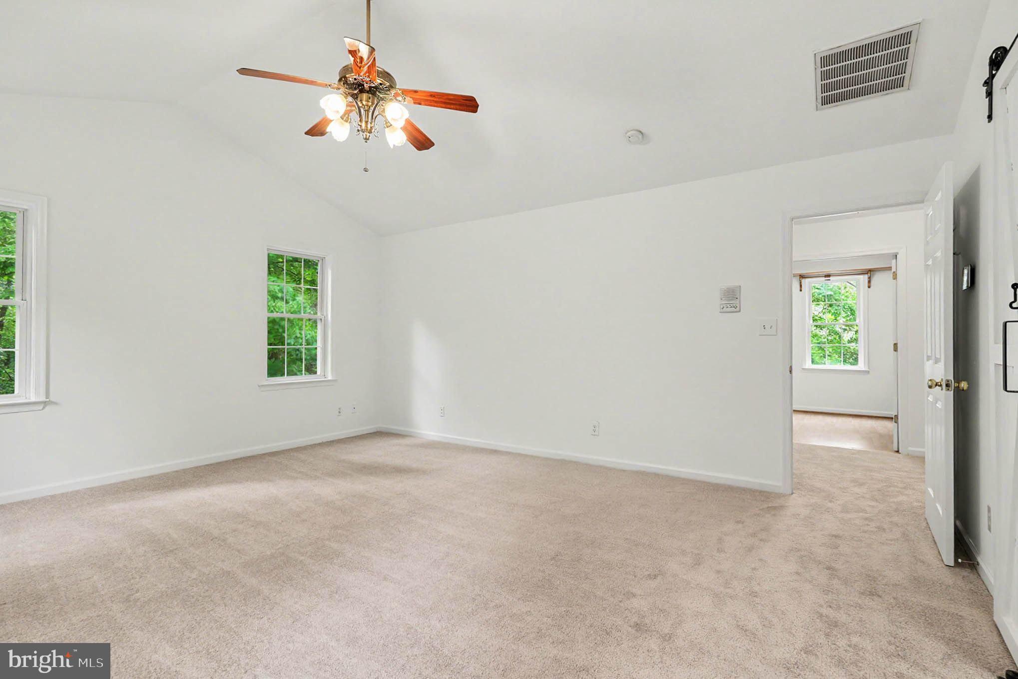 FOX CHASE - Residential