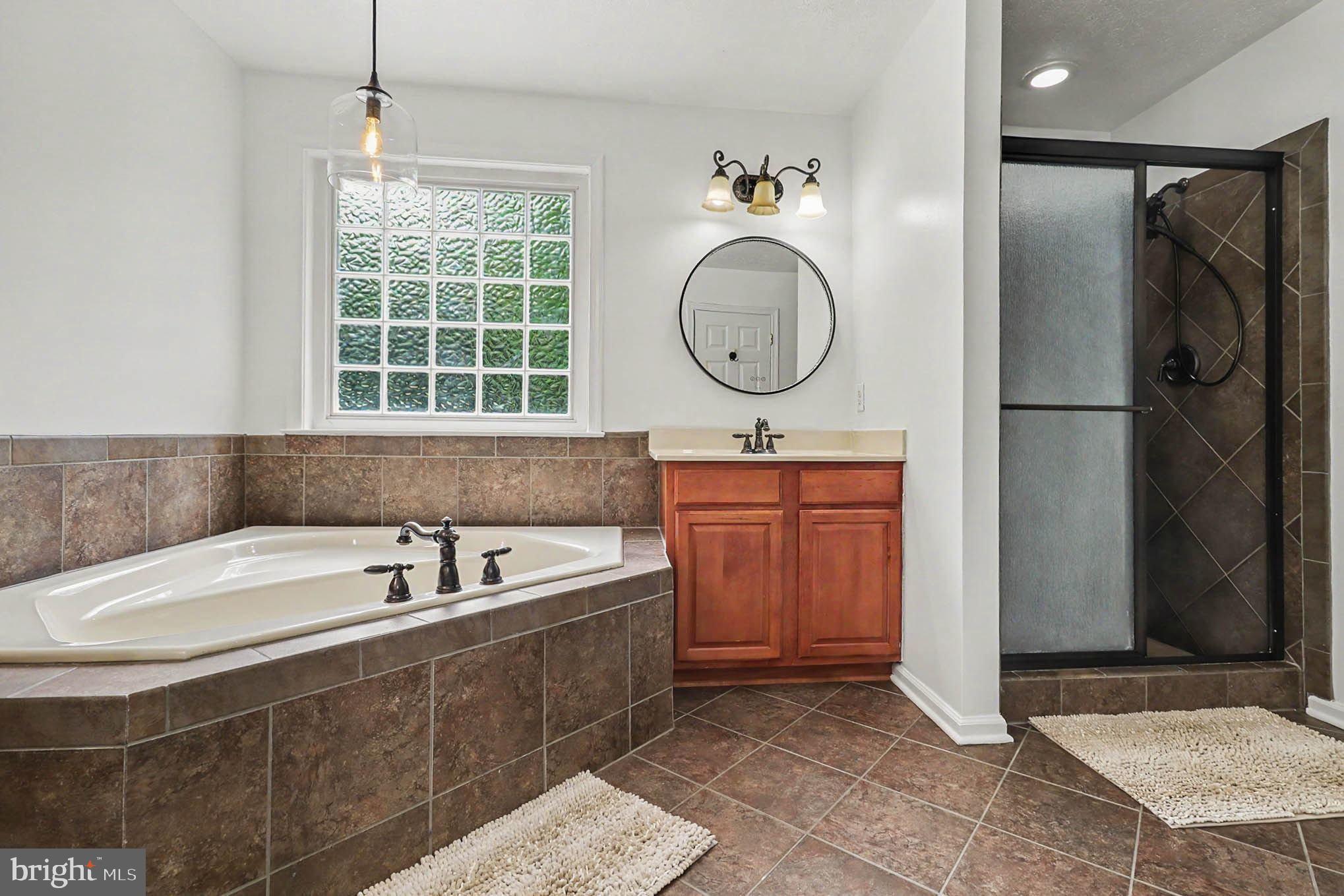 FOX CHASE - Residential
