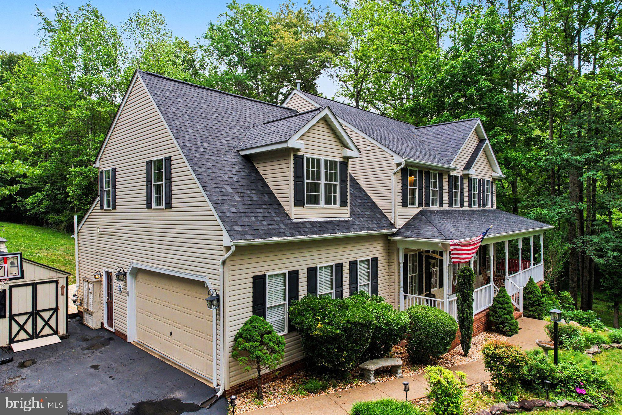 FOX CHASE - Residential