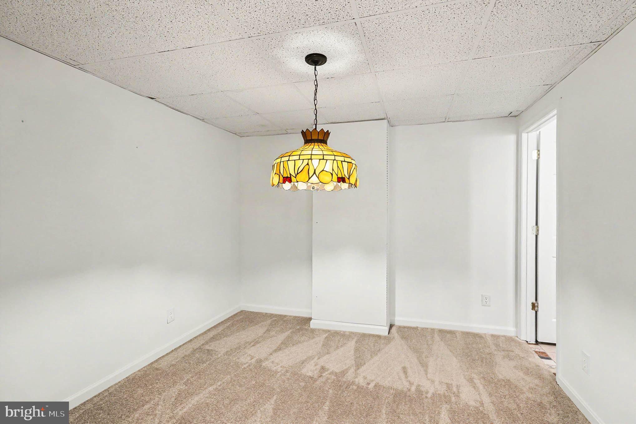 FOX CHASE - Residential