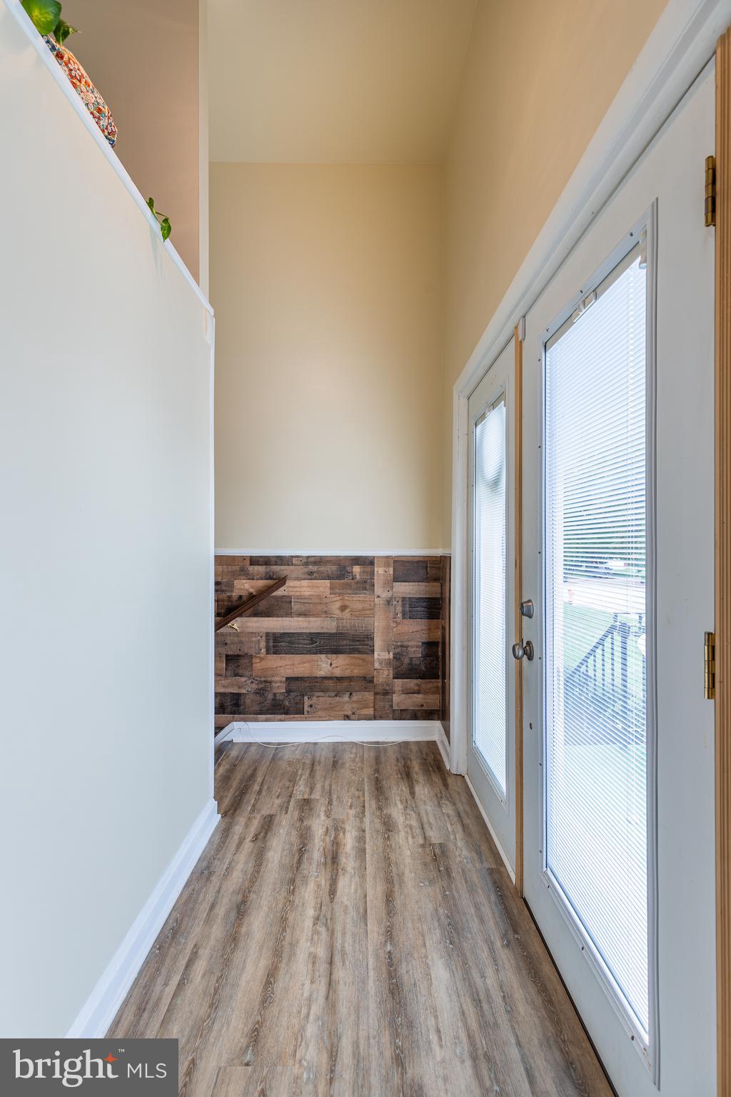 HILLSDALE ESTATES - Residential