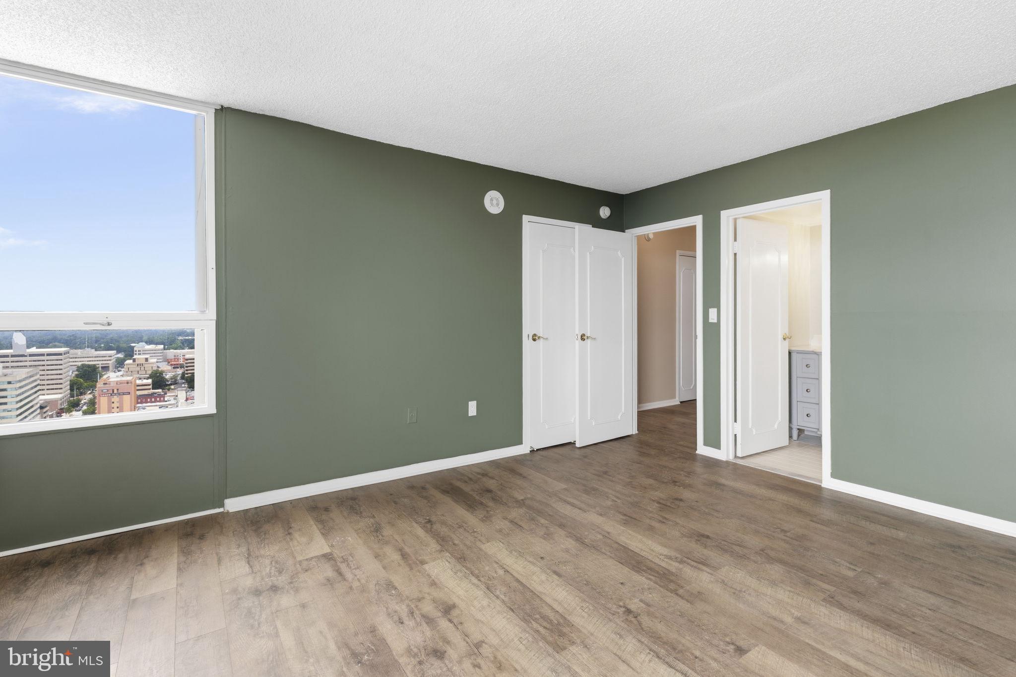 TOWSON - Residential