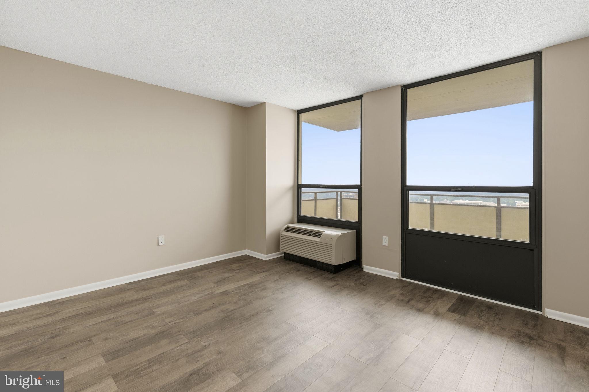 TOWSON - Residential