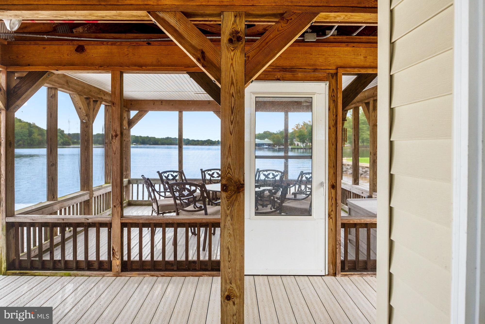 MILL RUN - Residential