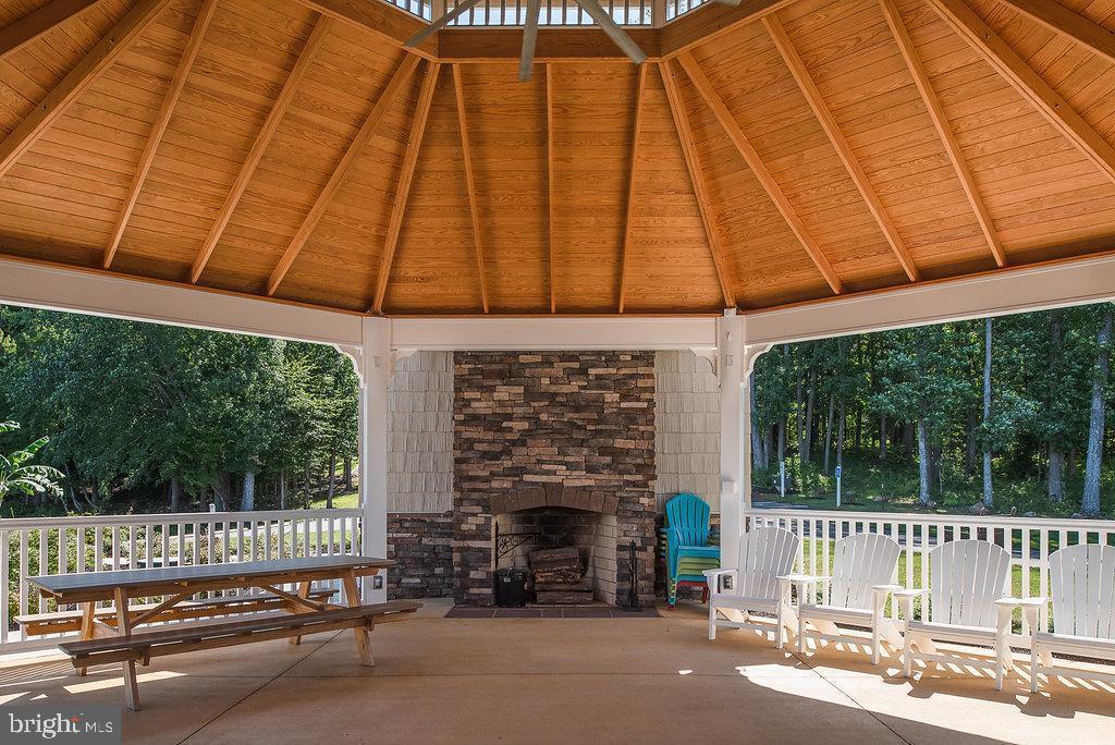 MILL RUN - Residential