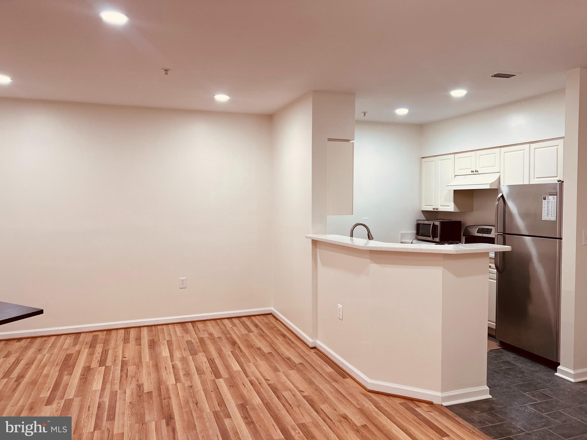 WORLDGATE CONDO - Residential