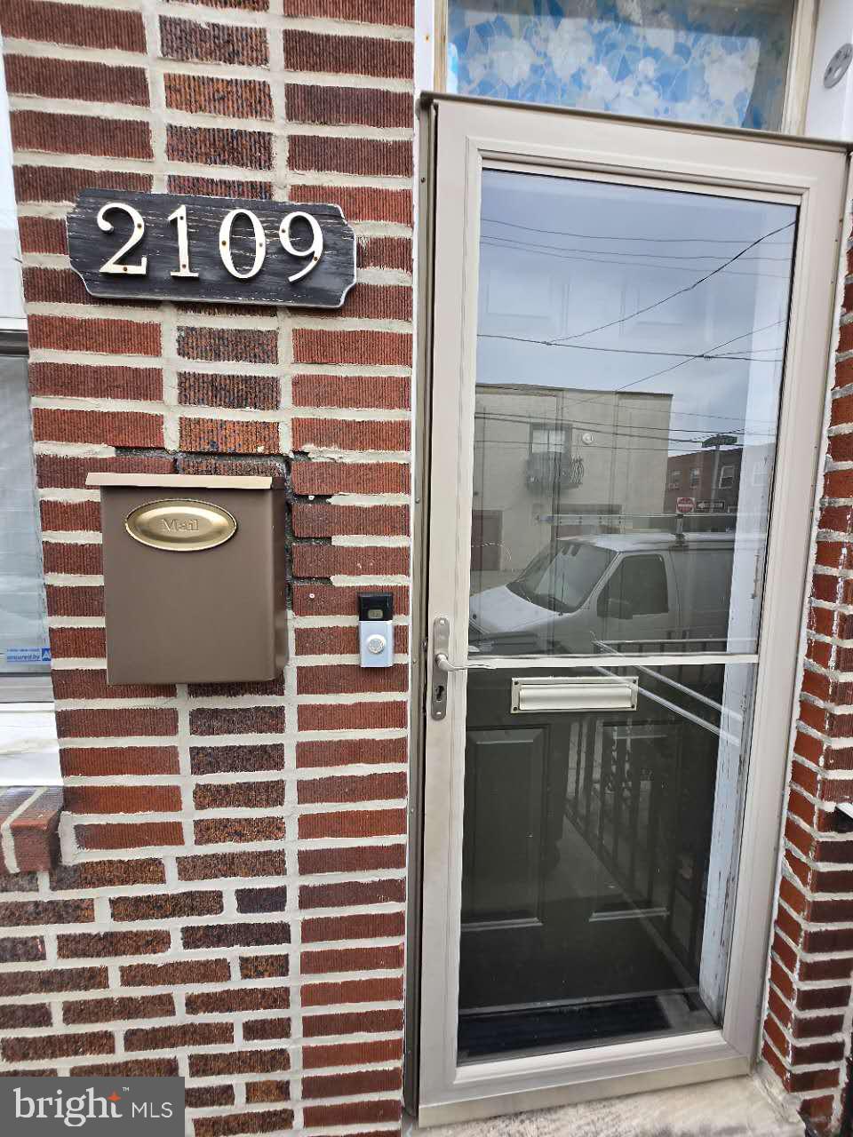 Welcome to 2109 S 9th St, a well-maintained South Philadelphia gem offering exceptional value and versatility. This charming home features 3 spacious bedrooms with ample closet space, 1 full bathroom, an open-concept living area with hardwood floors, and a modern kitchen ideal for everyday living and entertaining.
The fully finished basement provides additional flexible space—perfect for a family room, home office, or storage—while the upper-level bedrooms offer warmth and comfort.
Currently tenant-occupied and well cared for, this property presents a fantastic opportunity for both investors and owner-occupants. Whether you’re looking for a strong rental asset or a place to call home, this property checks all the boxes.
Located in the heart of South Philadelphia, just steps from local shops, dining, and convenient transportation, this home offers the best of city living.
Property is being sold in “As-Is” condition. Inspections are welcome; however, Seller will make no repairs.