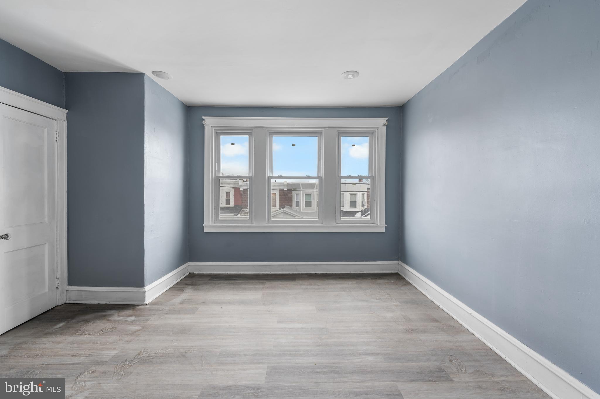 WEST OAK LANE - Residential