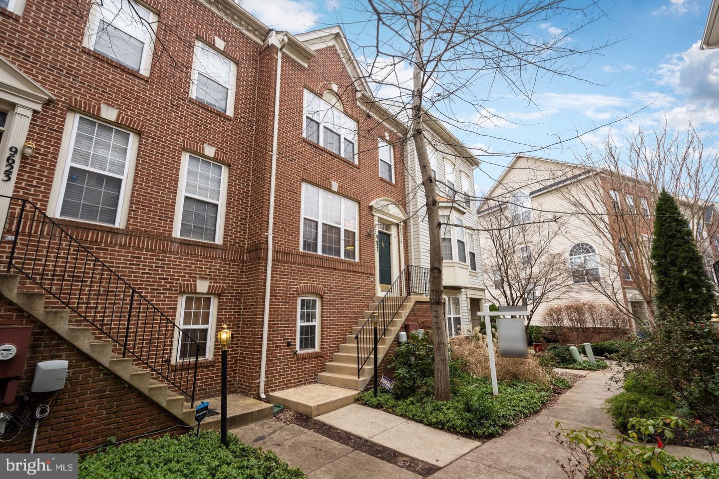 WASHINGTONIAN CENTER - Residential