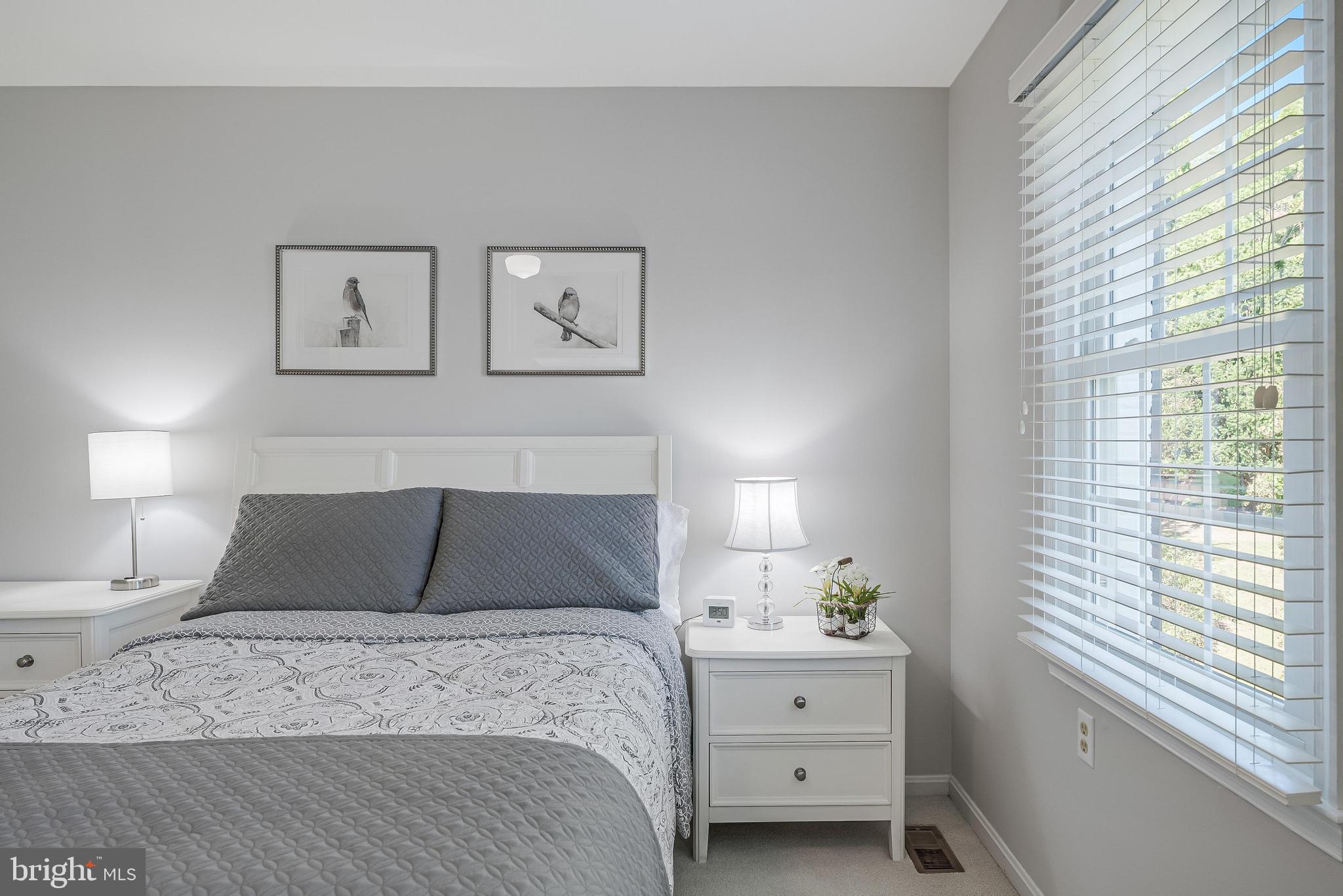 HICKORY CREEK - Residential