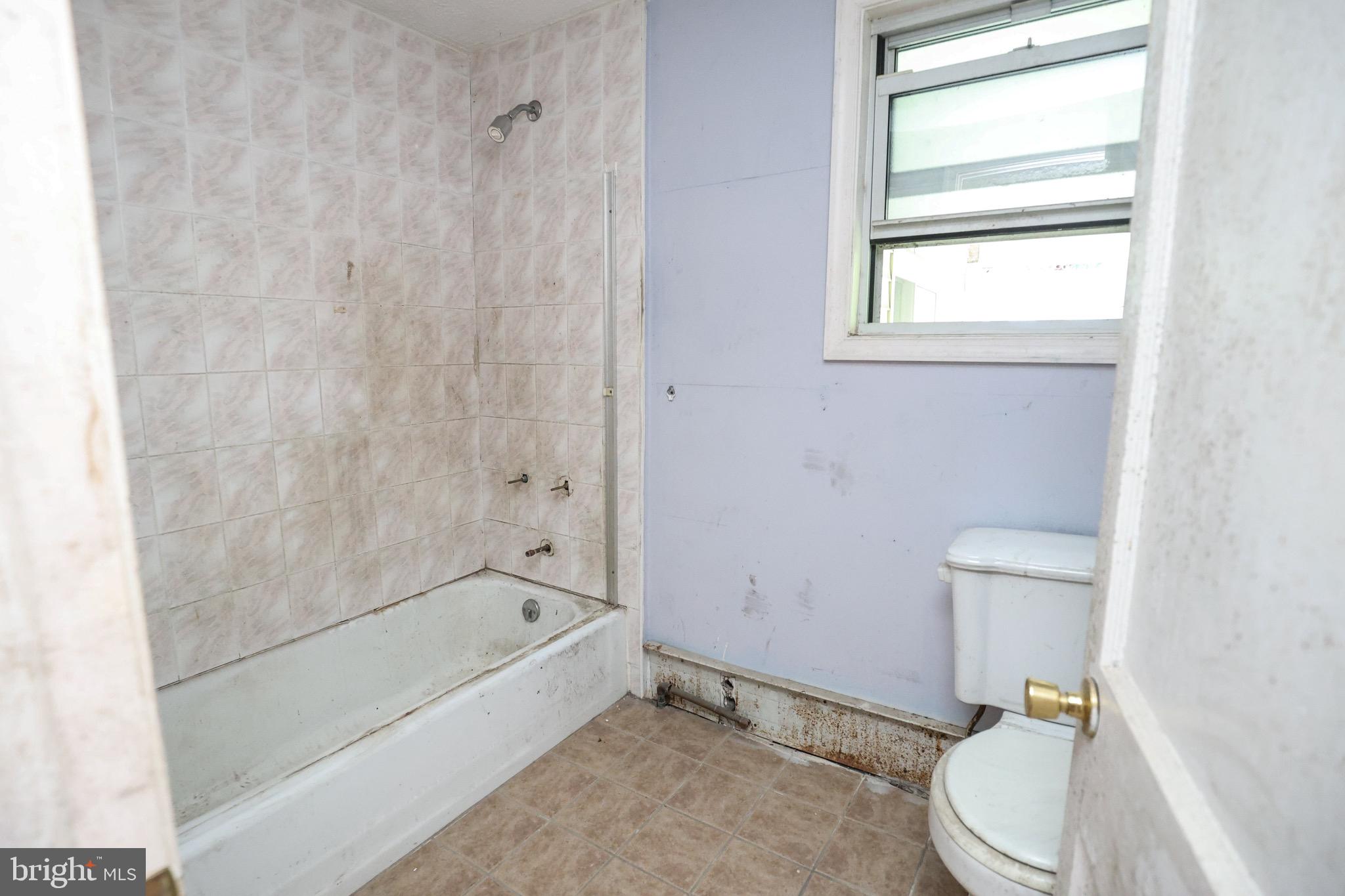 POTTSVILLE - Residential