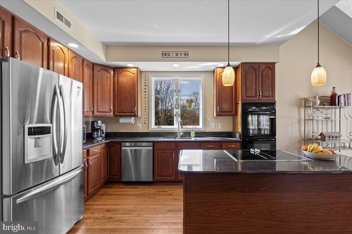 NORTH HART RUN - Residential