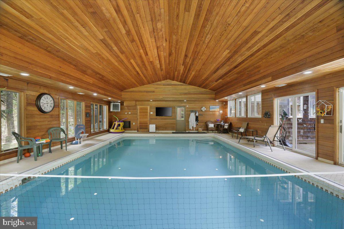 POCONO LAKE - Residential