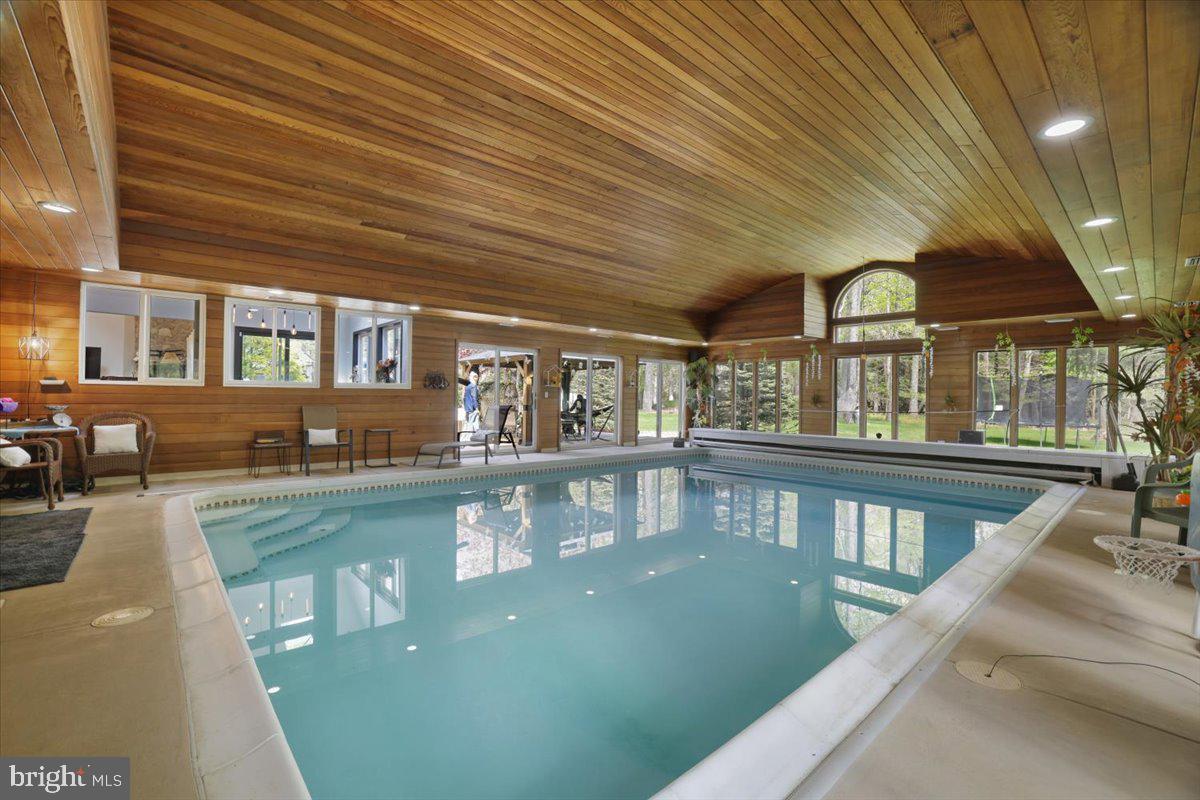 POCONO LAKE - Residential