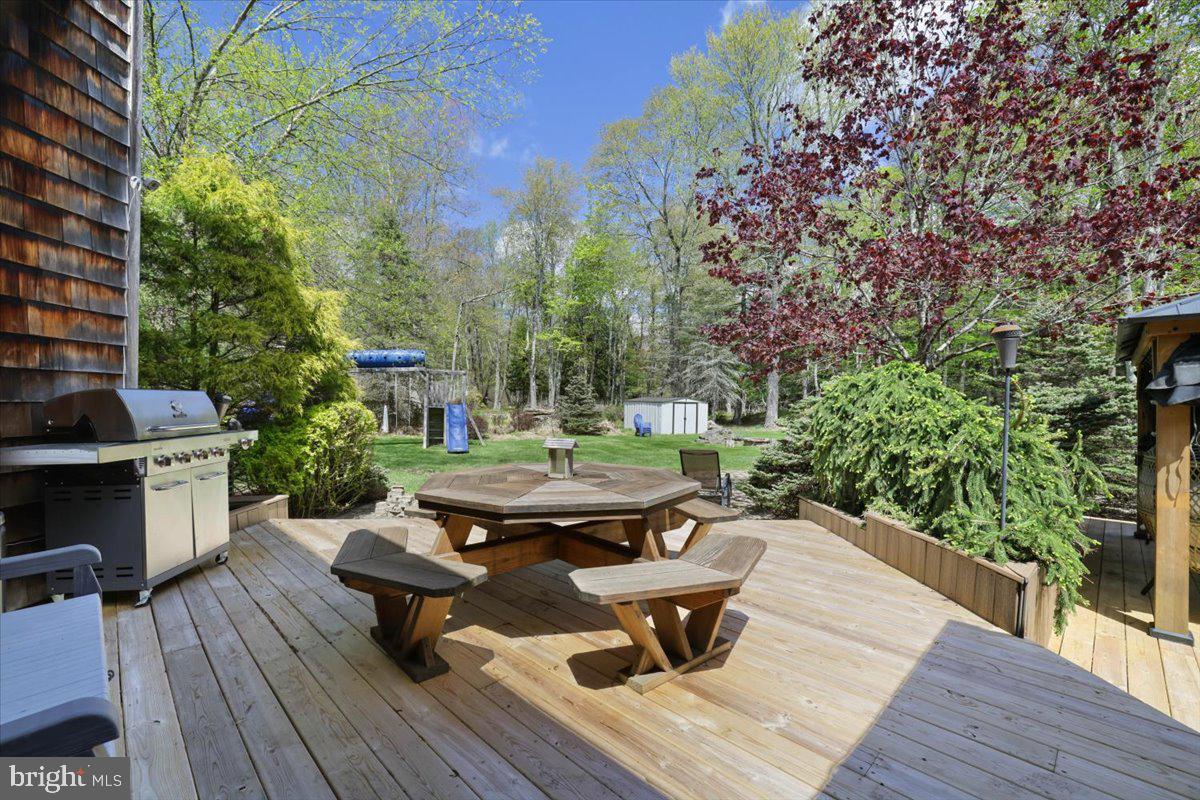 POCONO LAKE - Residential