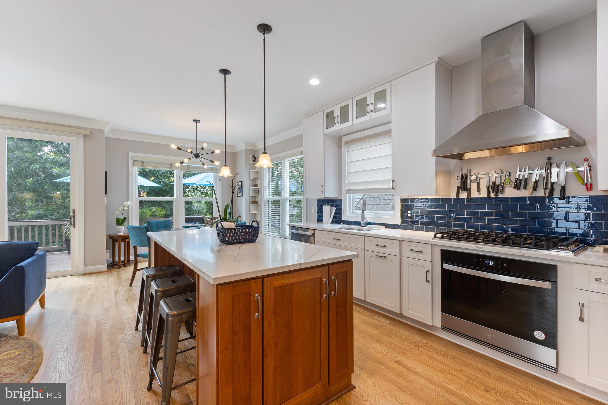 ELLISON HEIGHTS - Residential